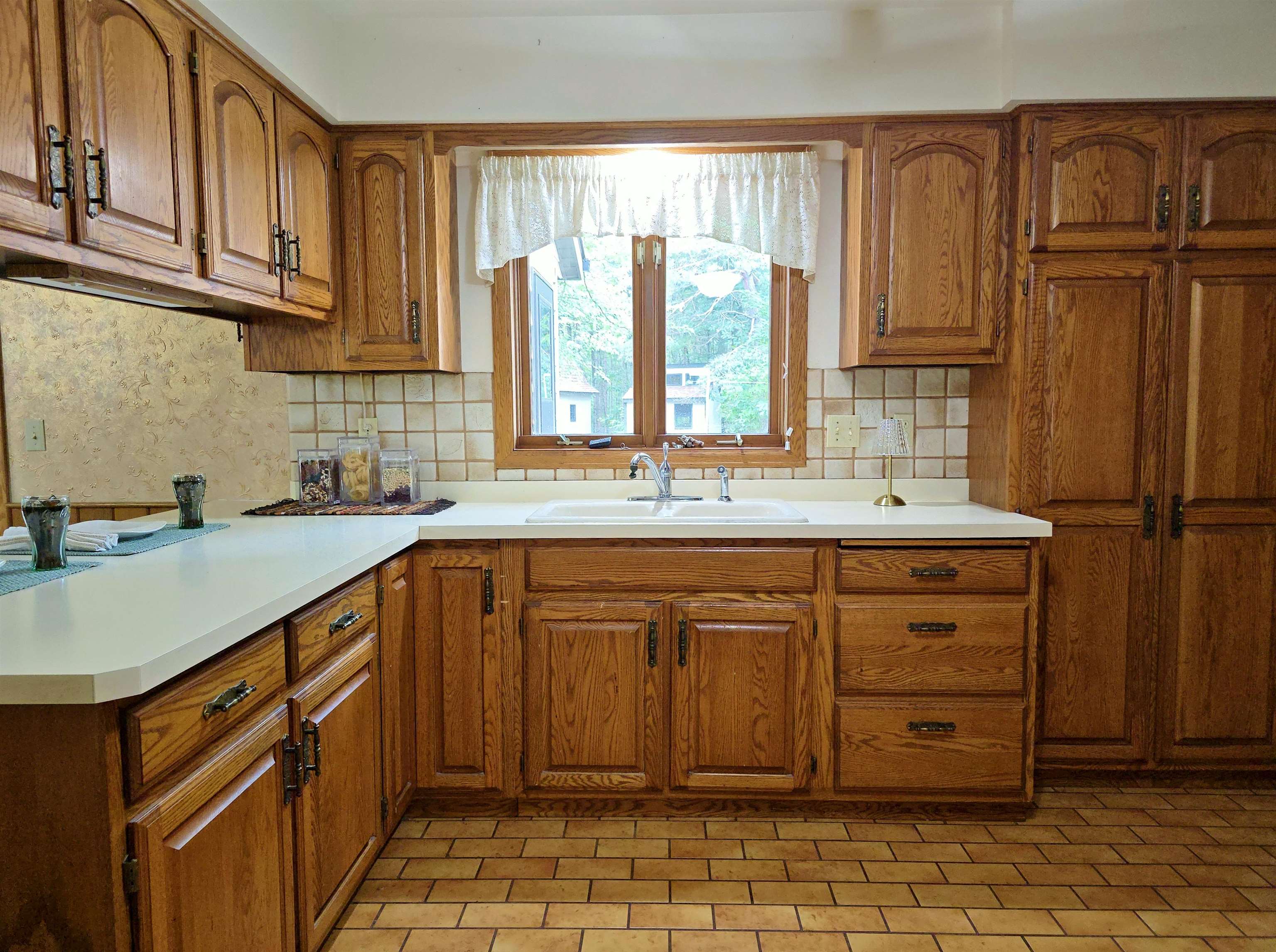 4470 Coolidge Avenue Property Photo 11