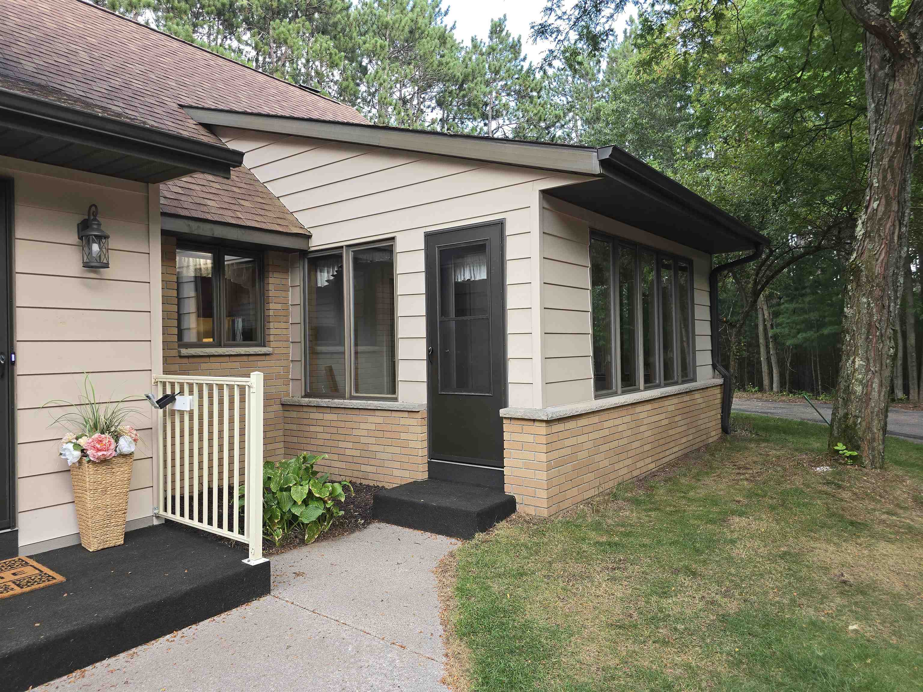 4470 Coolidge Avenue Property Photo 39