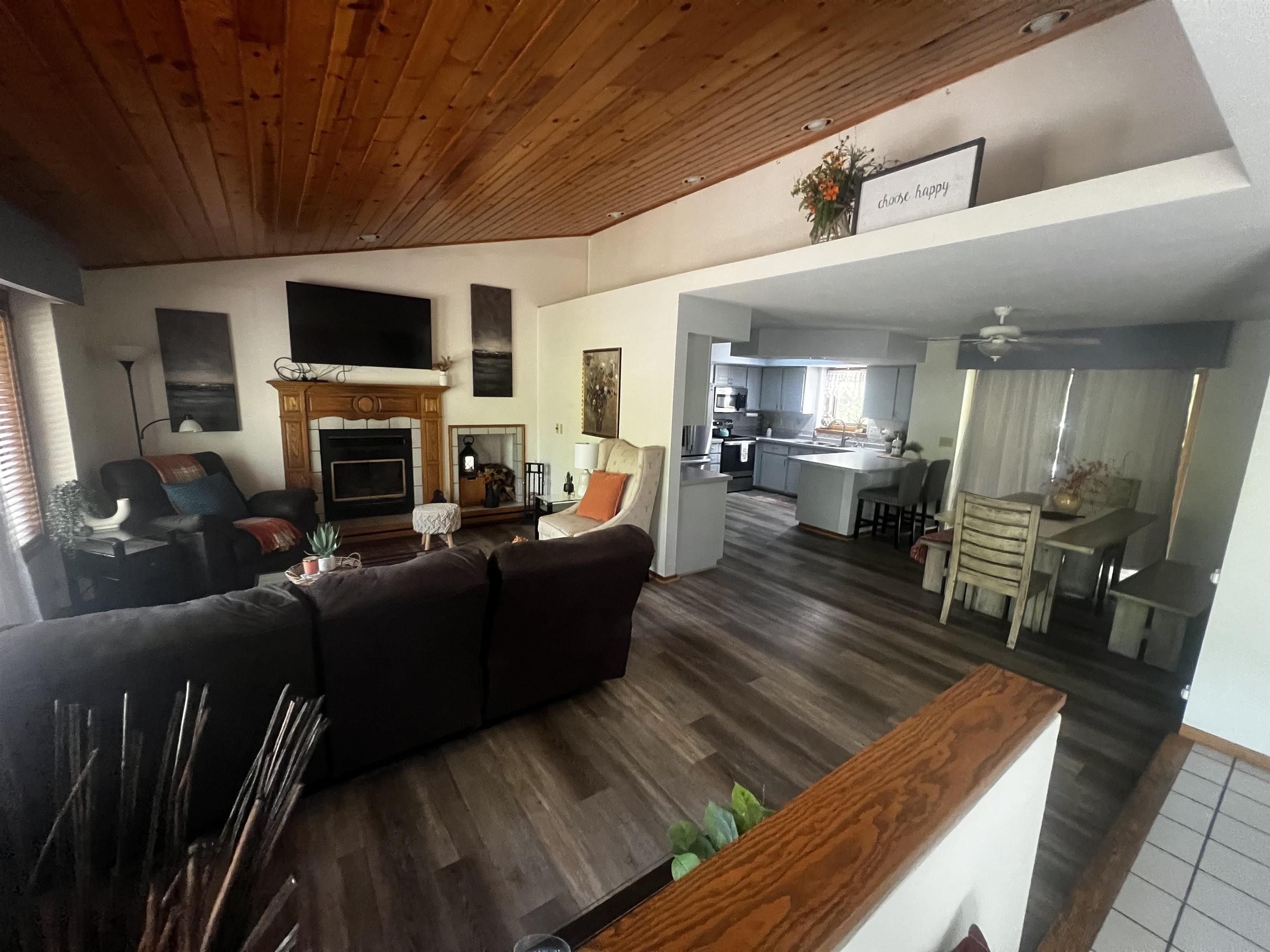 1078 Blueberry Lane Property Photo 12