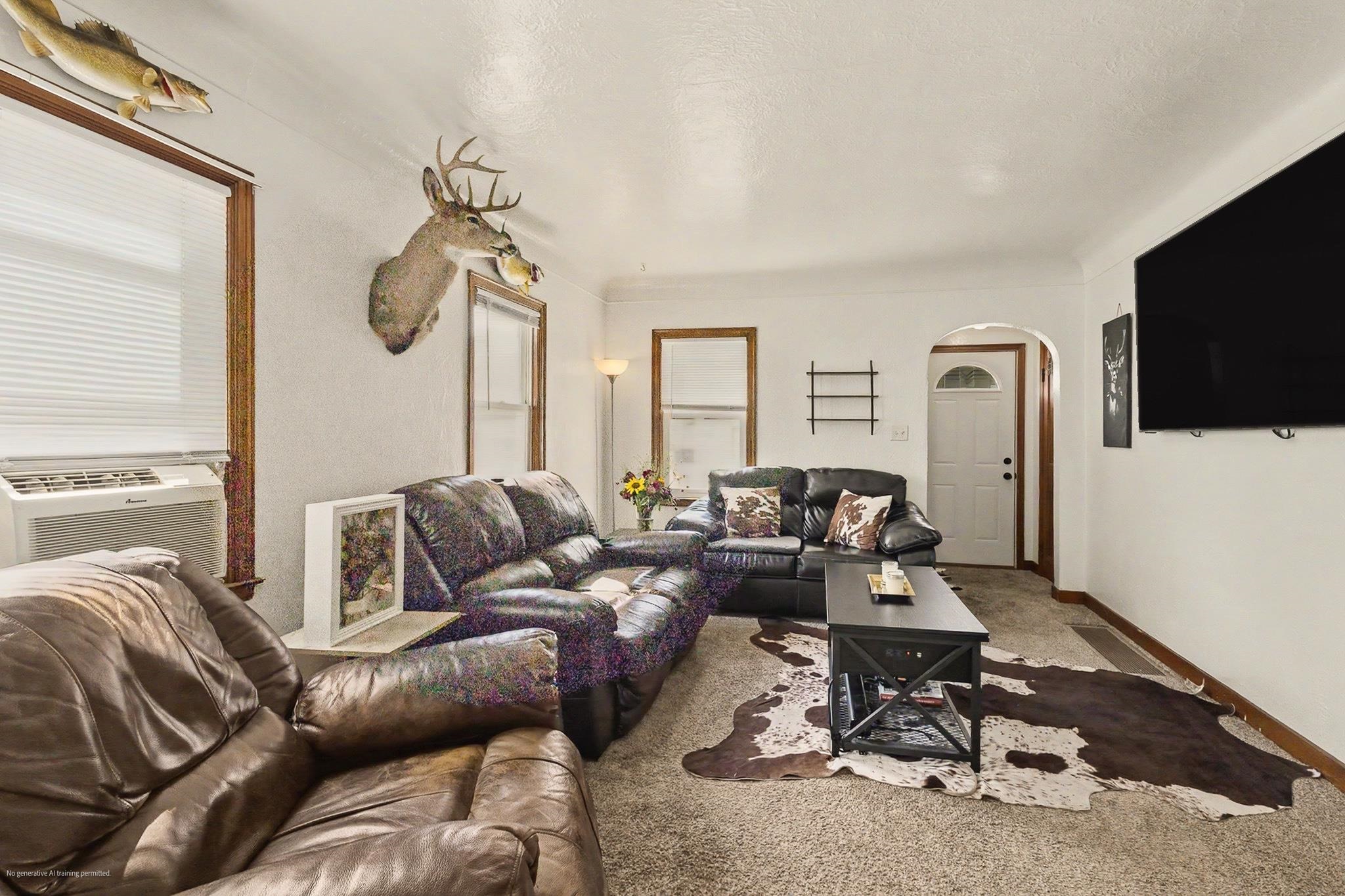340 N 17th Avenue Property Photo 10
