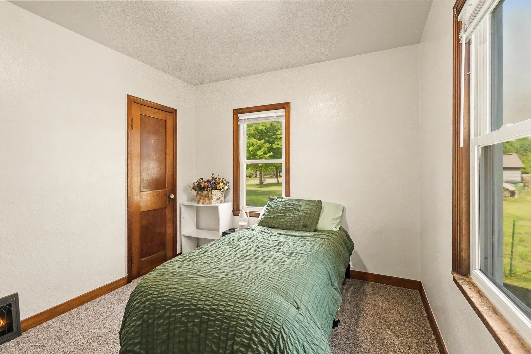 340 N 17th Avenue Property Photo 16