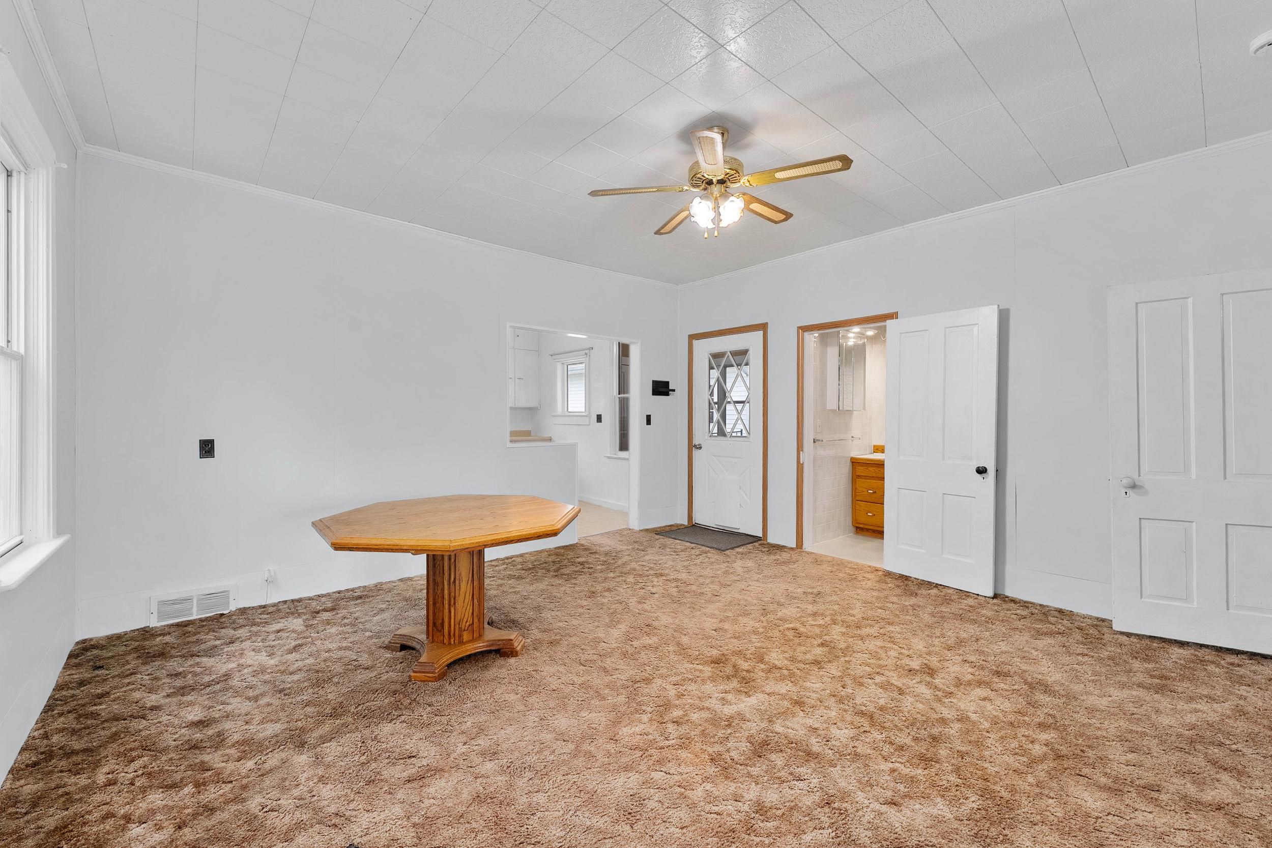 14332 N Town Hall Road Property Photo 16