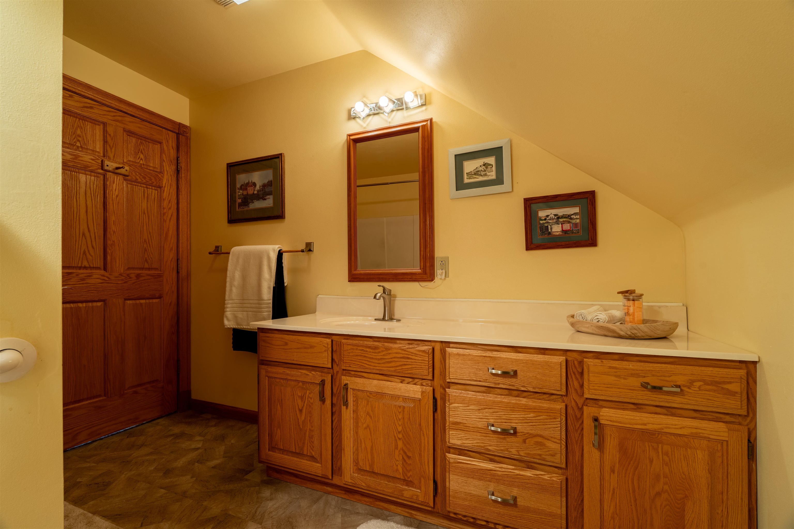 202612 Dubay Drive Property Photo 41