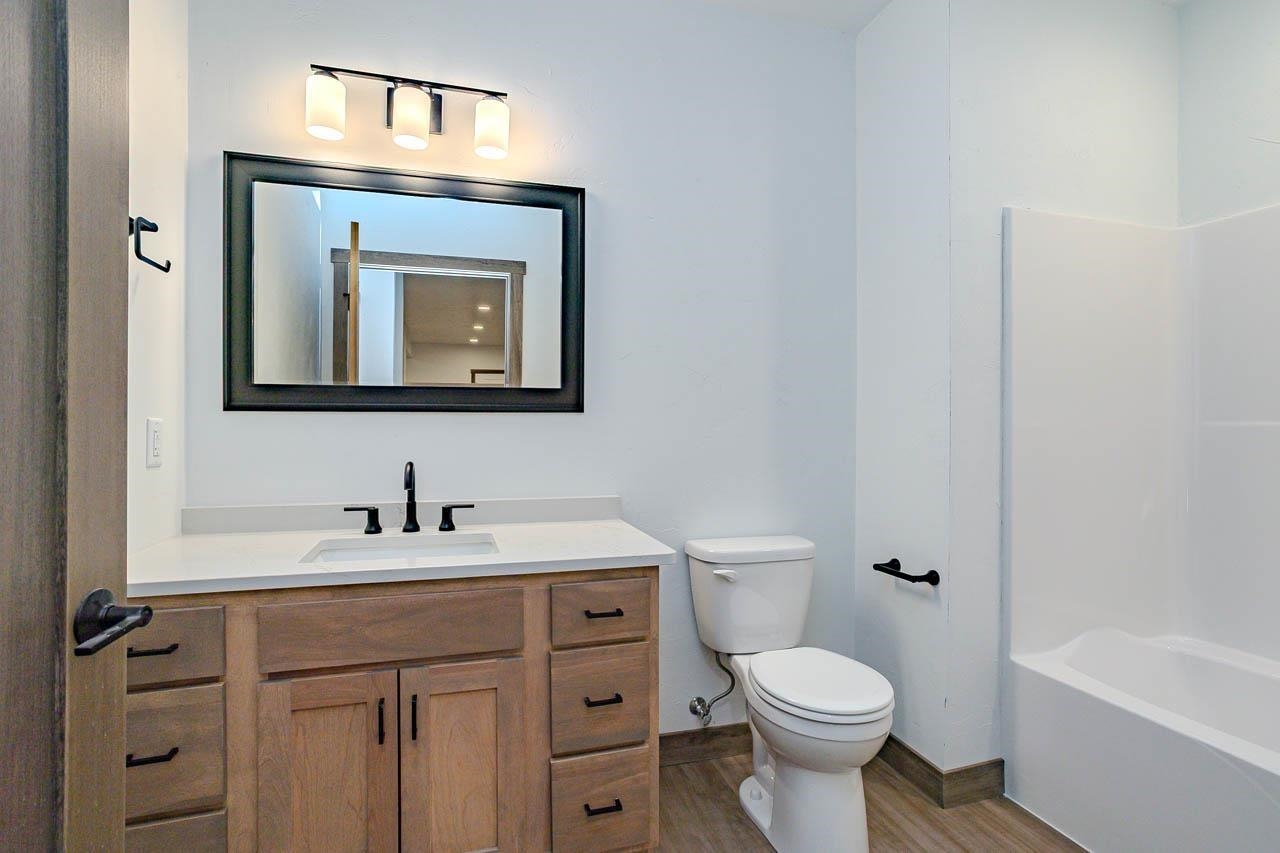 231768 N 104th Avenue Property Photo 13