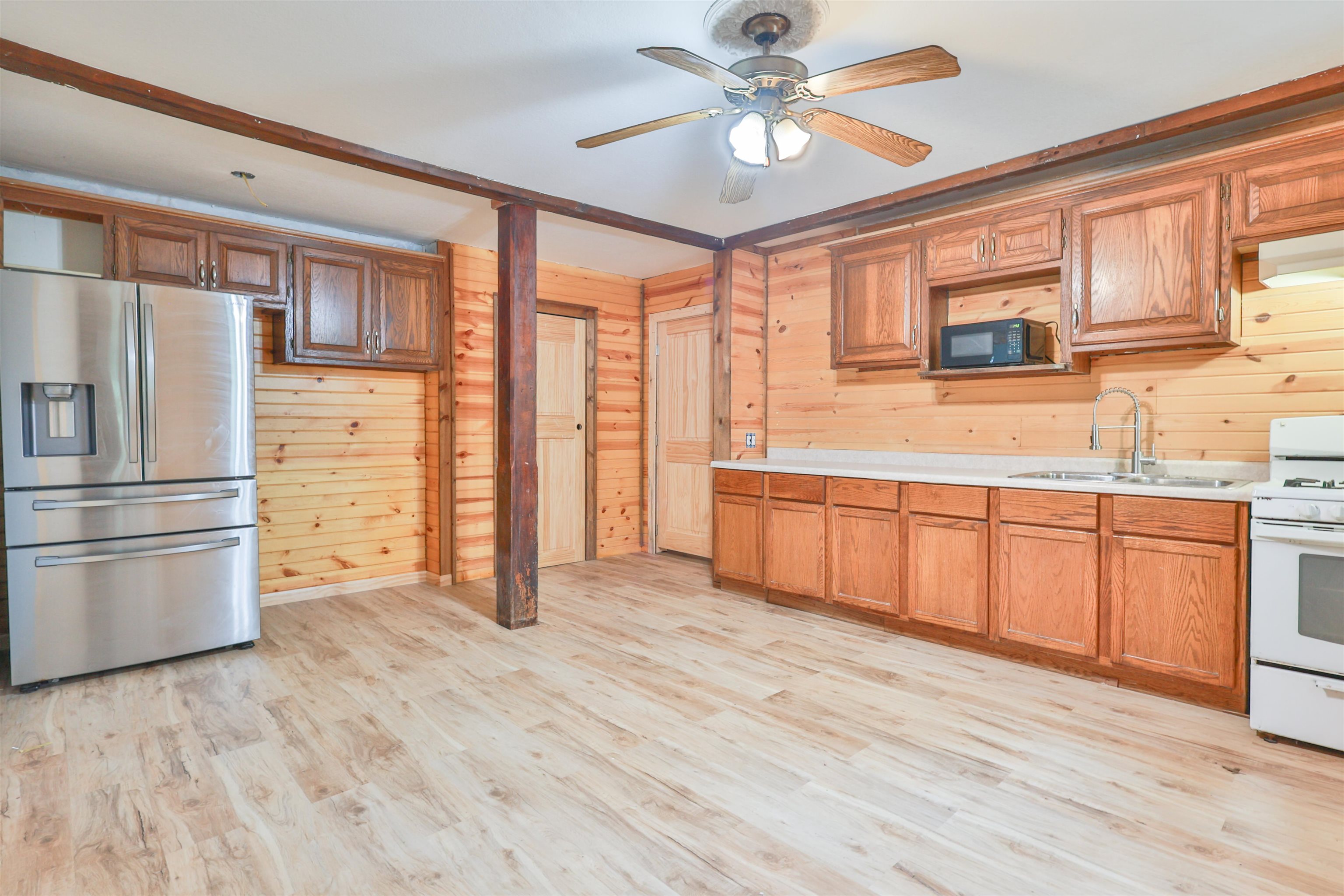 232625 County Road E Property Photo 17