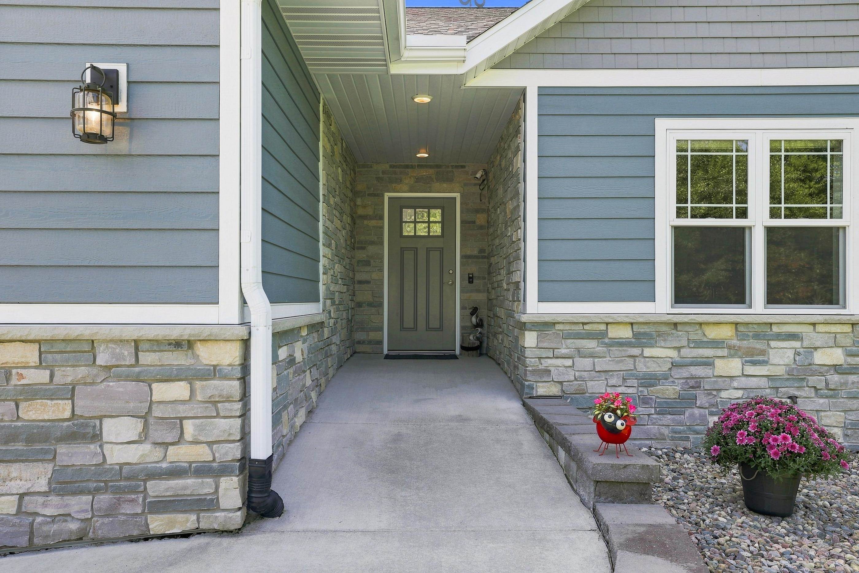 200606 Dubay Drive Property Photo 3
