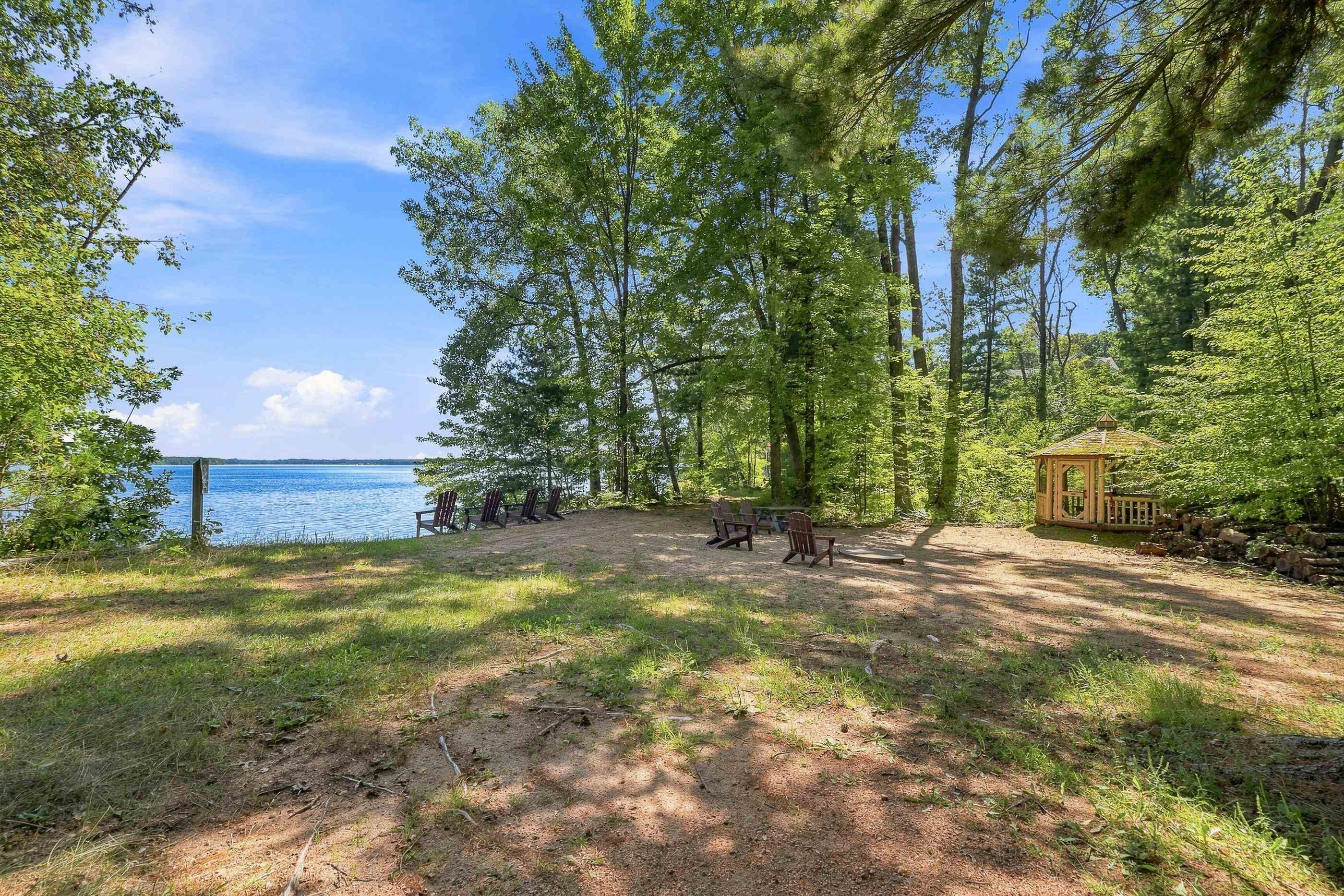 200606 Dubay Drive Property Photo 46