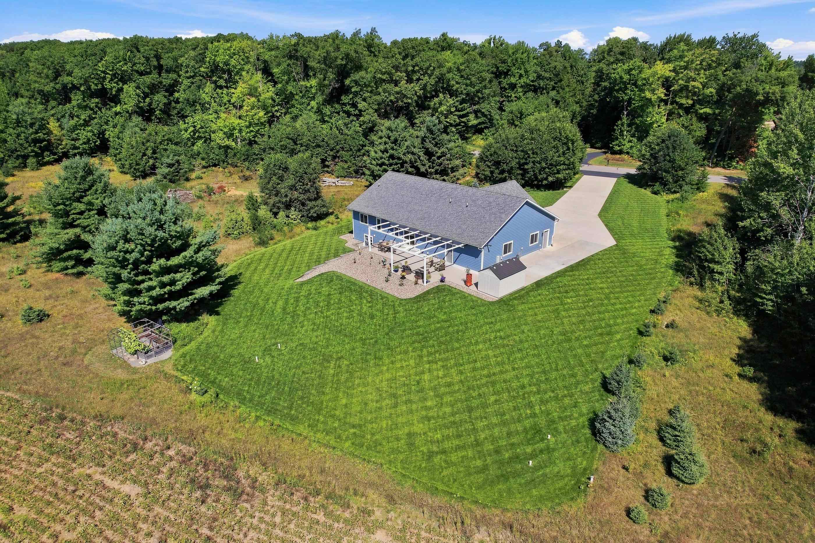 200606 Dubay Drive Property Photo 49