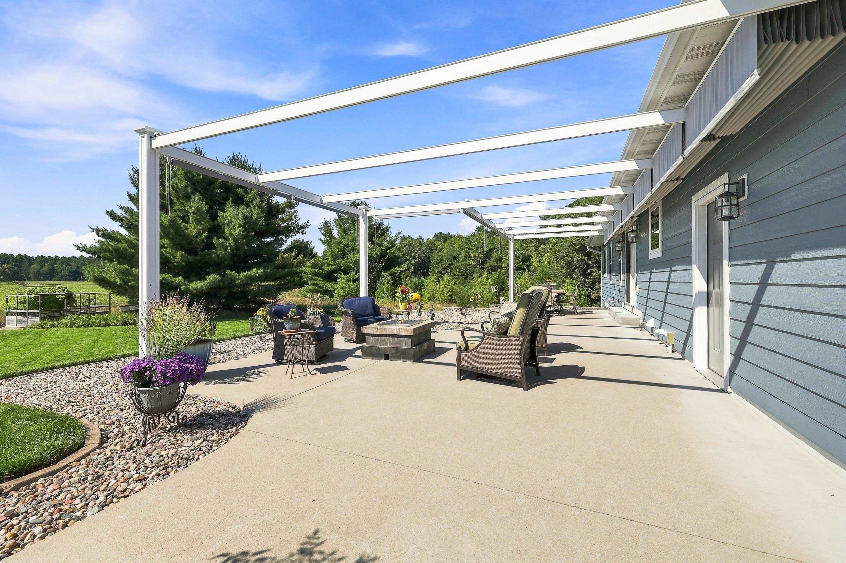 200606 Dubay Drive Property Photo 54