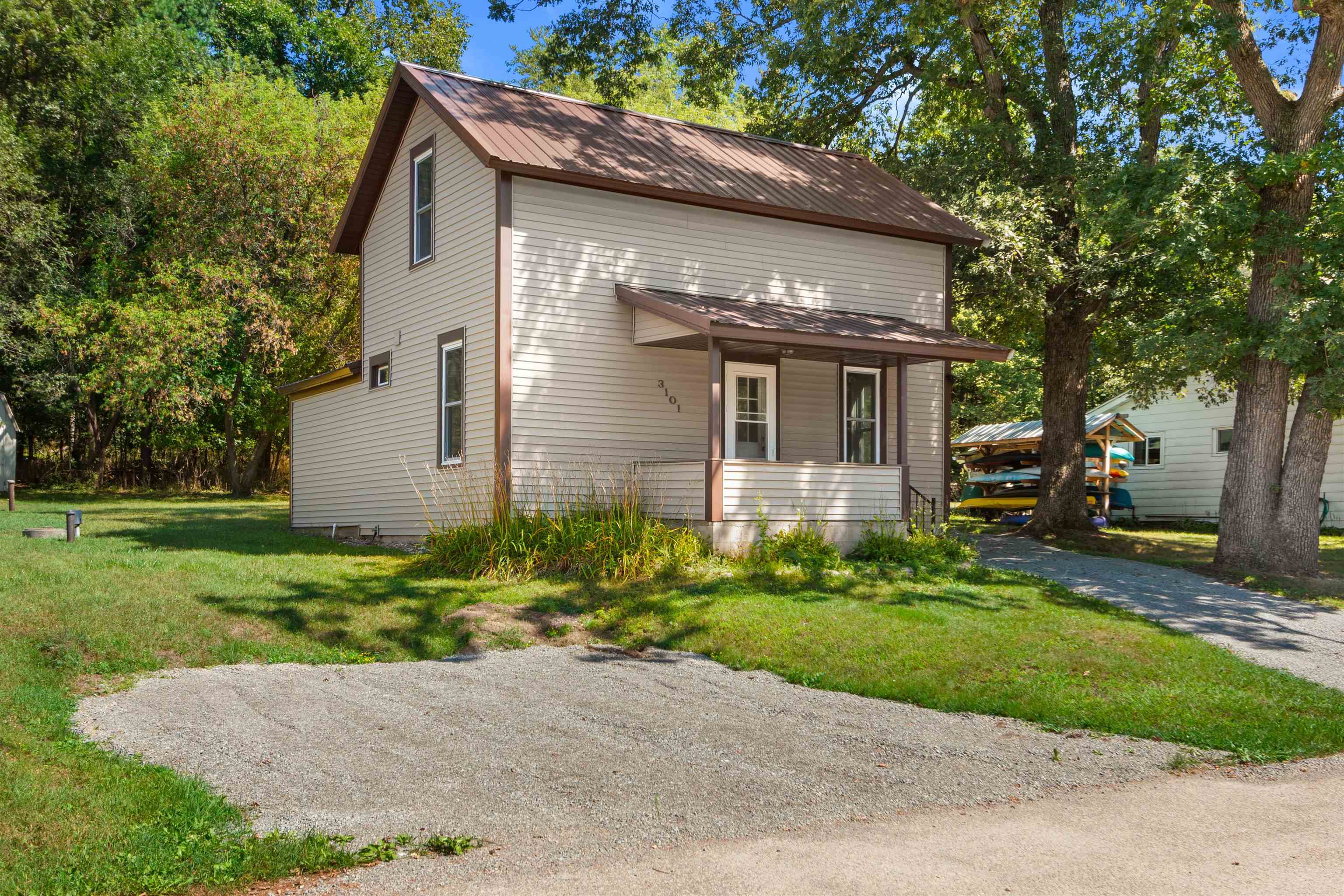 3101 Oak Street Property Photo 1