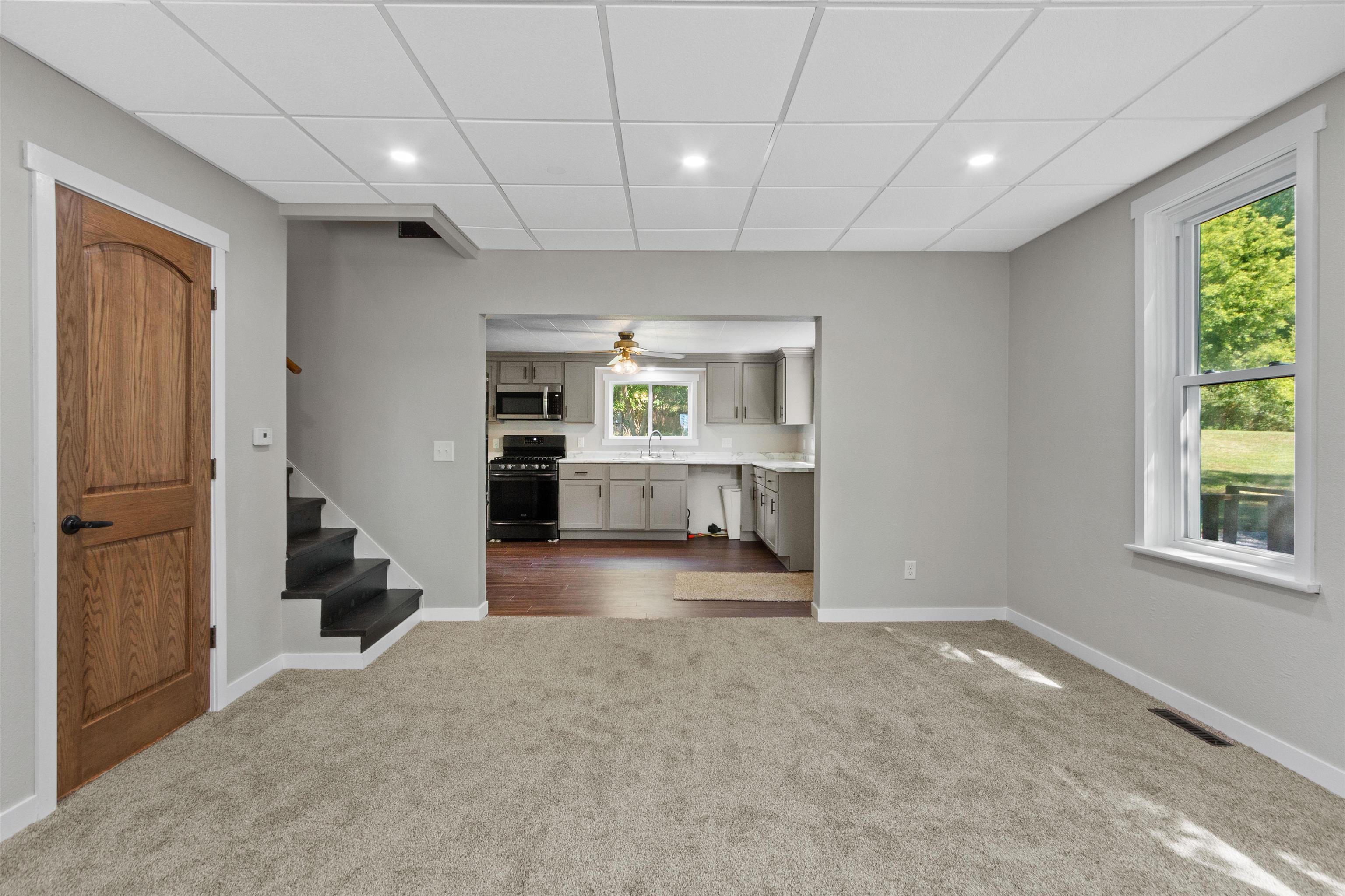3101 Oak Street Property Photo 6