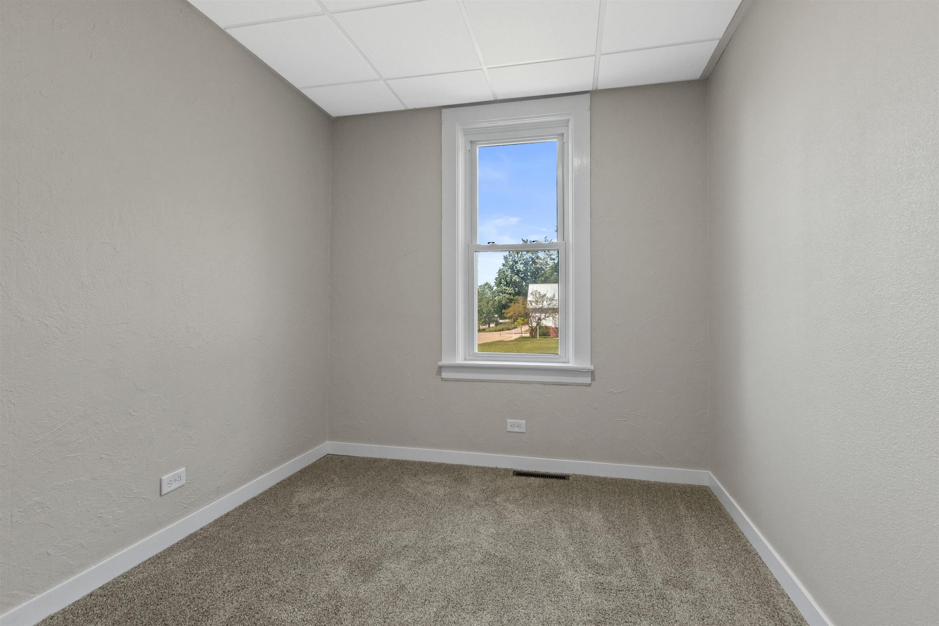 3101 Oak Street Property Photo 9