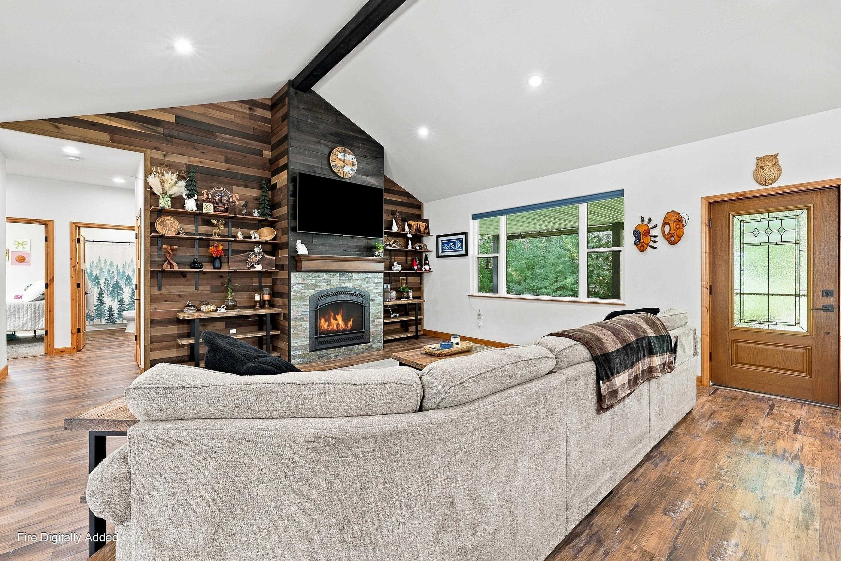 4910 Pinecone Court Property Photo 8