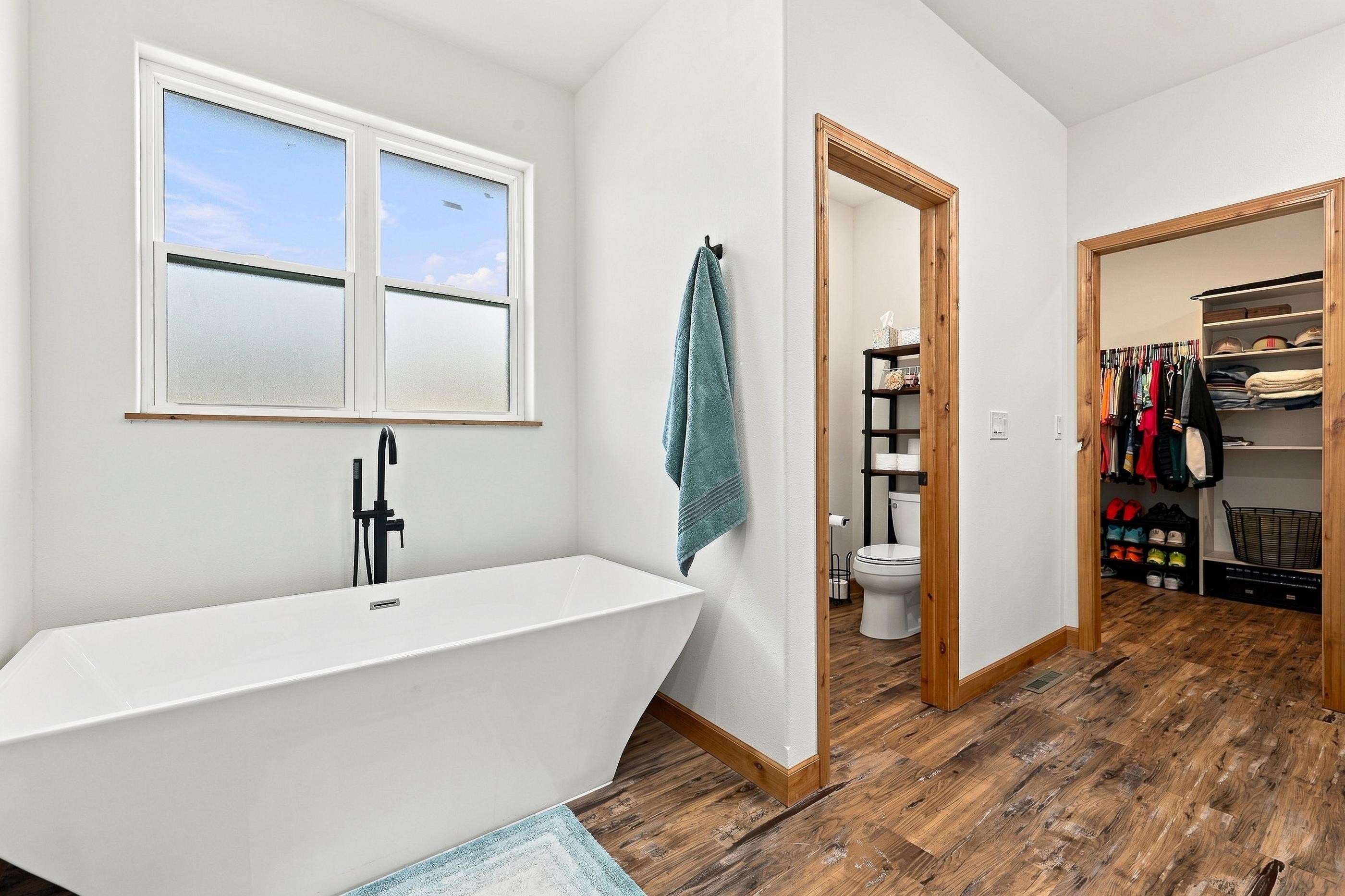 4910 Pinecone Court Property Photo 27