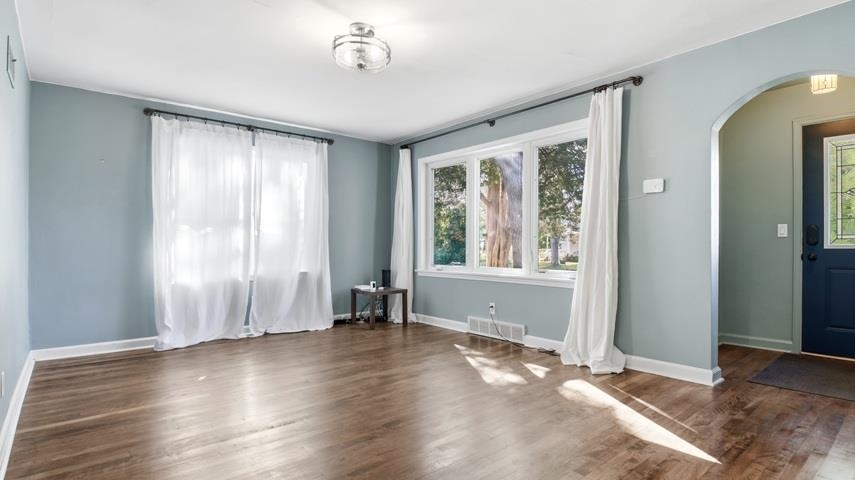 809 Adler Road Property Photo 8