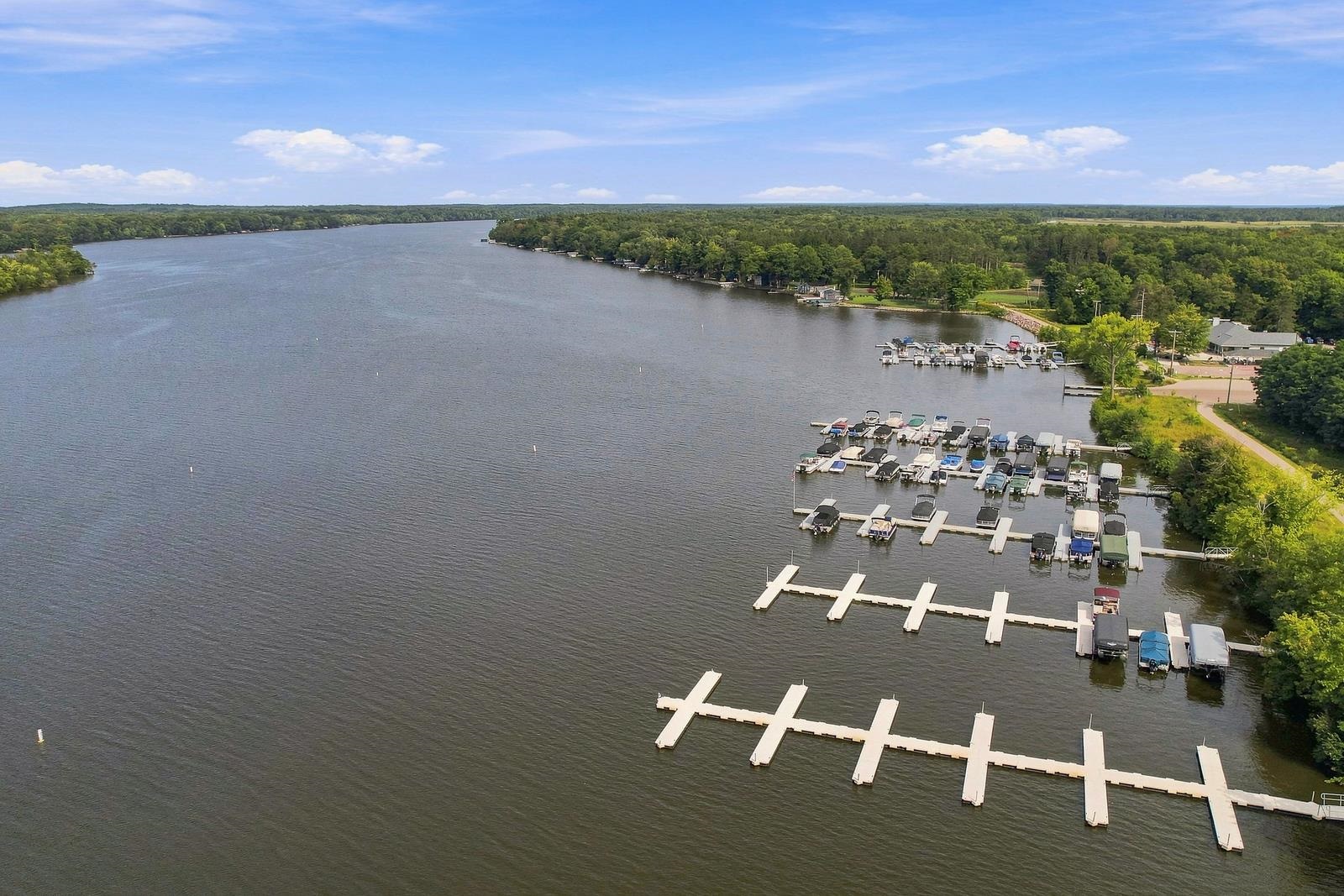 3016 Waterview Drive Property Photo 14