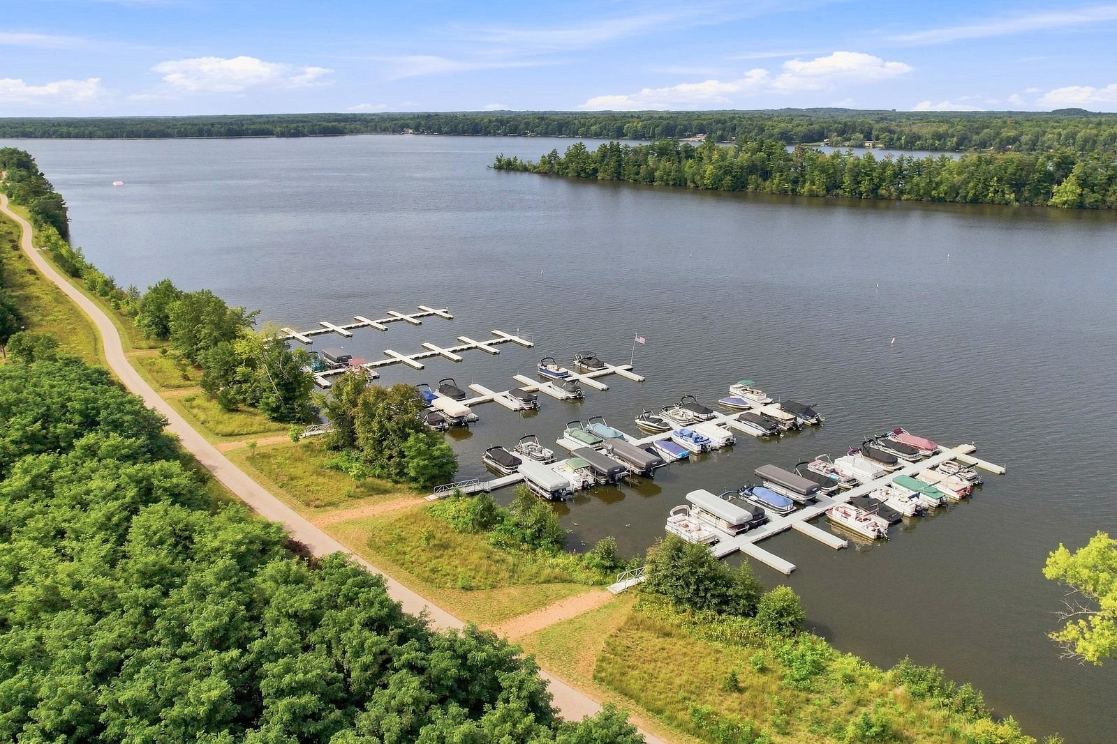 3016 Waterview Drive Property Photo 15