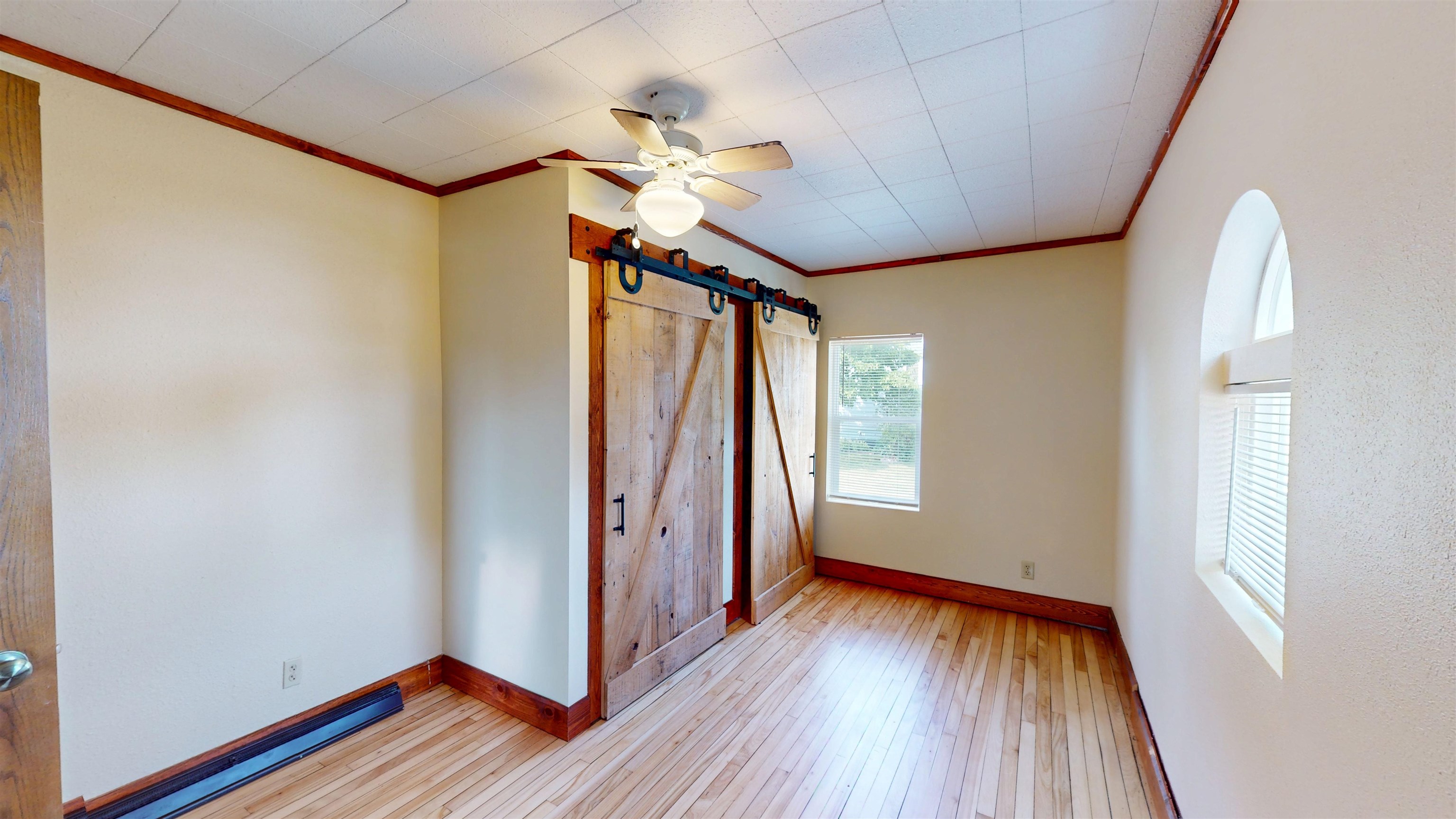 404 N Cherry Avenue Property Photo 18