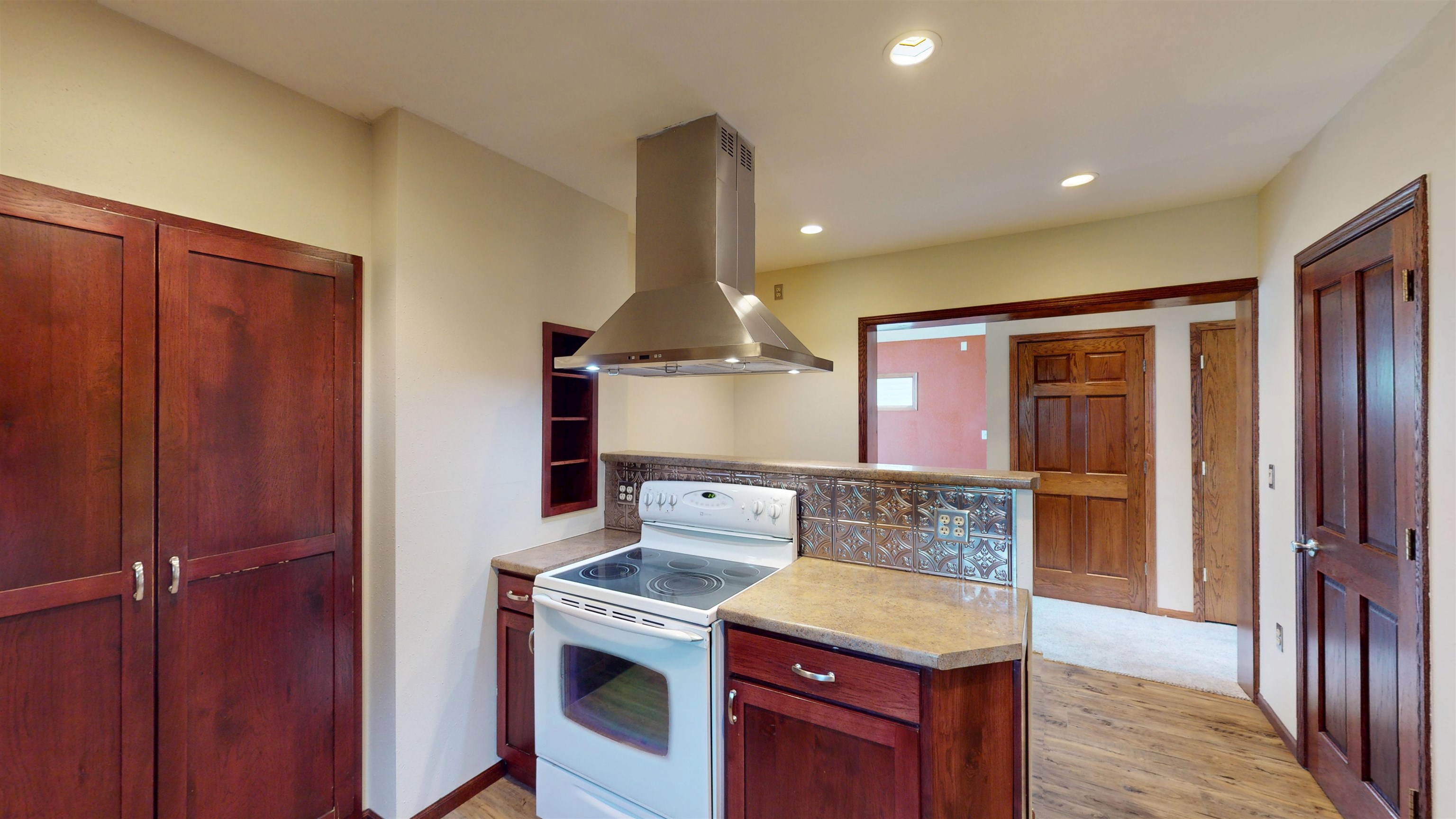 404 N Cherry Avenue Property Photo 25