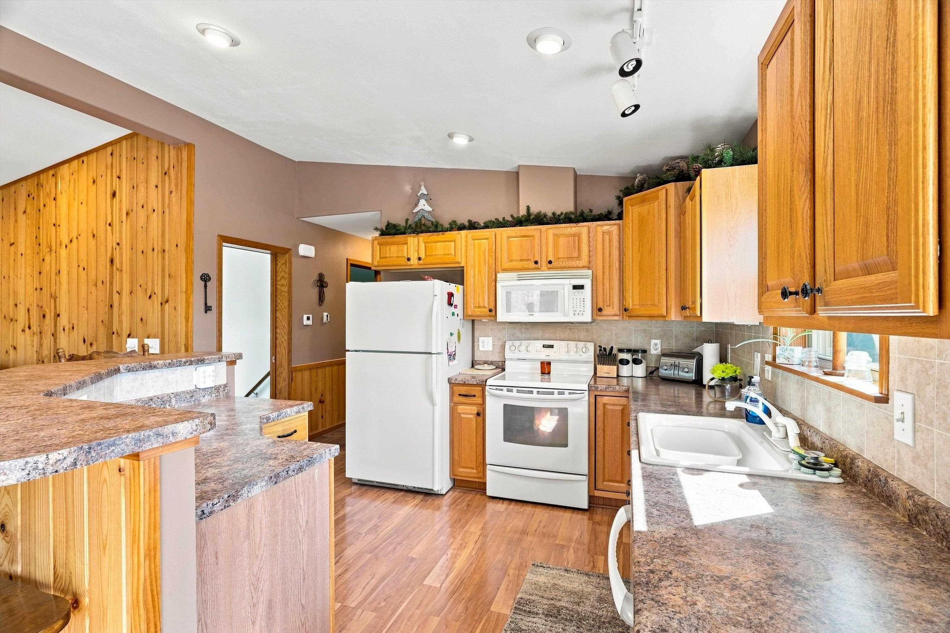 W7810 Perkinstown Avenue Property Photo 7