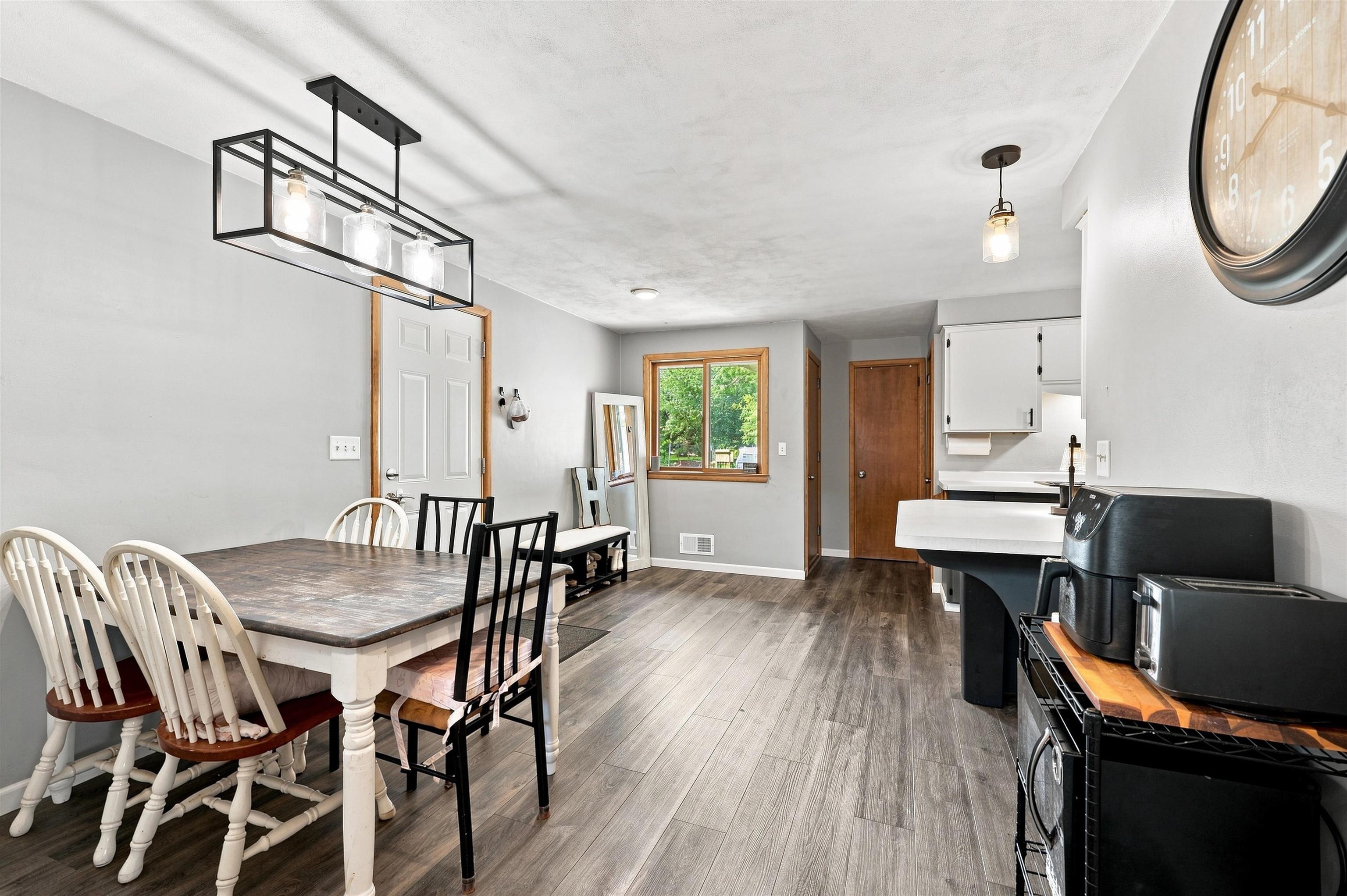 2840 Water Street Property Photo 15