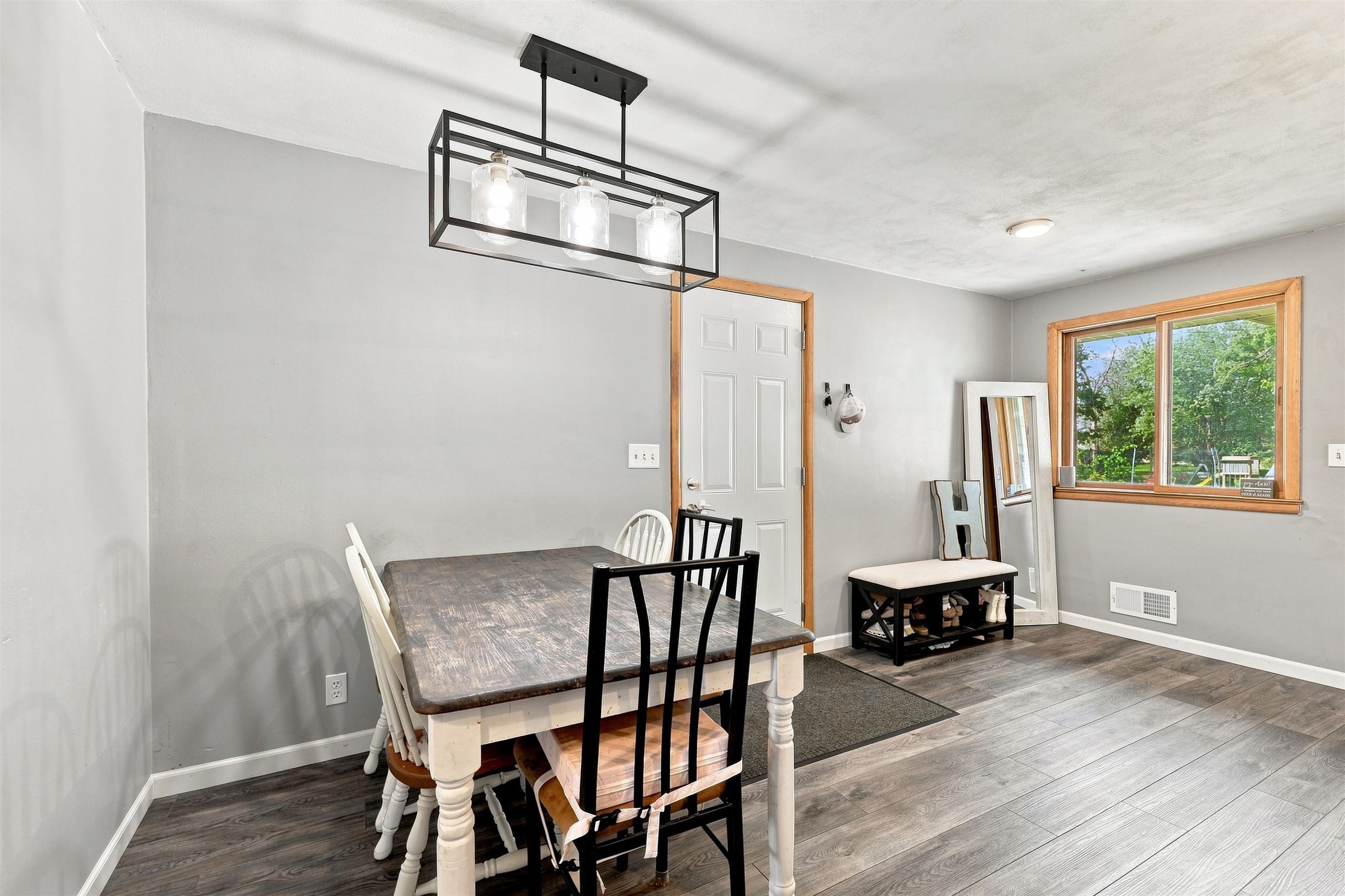 2840 Water Street Property Photo 16