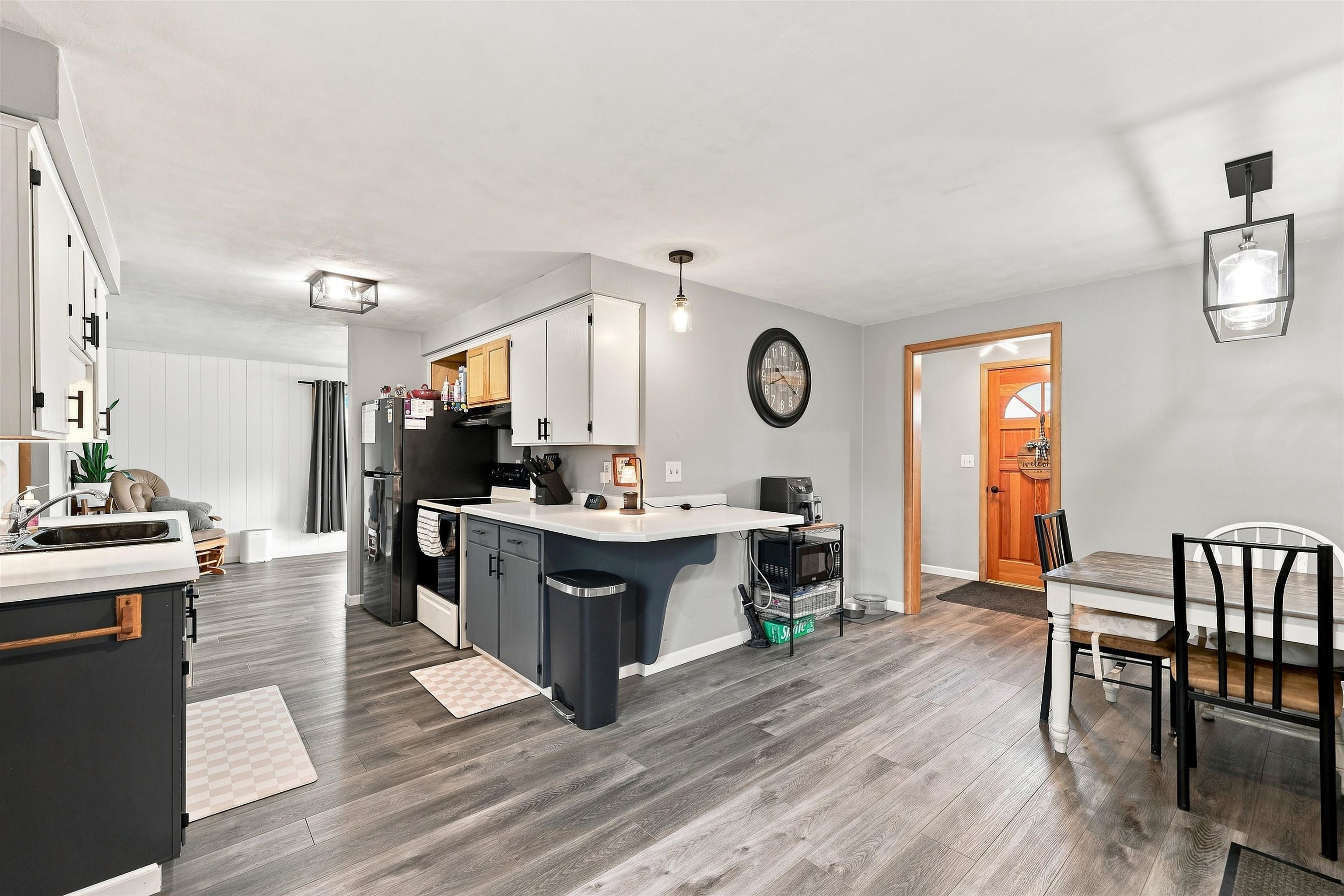 2840 Water Street Property Photo 18