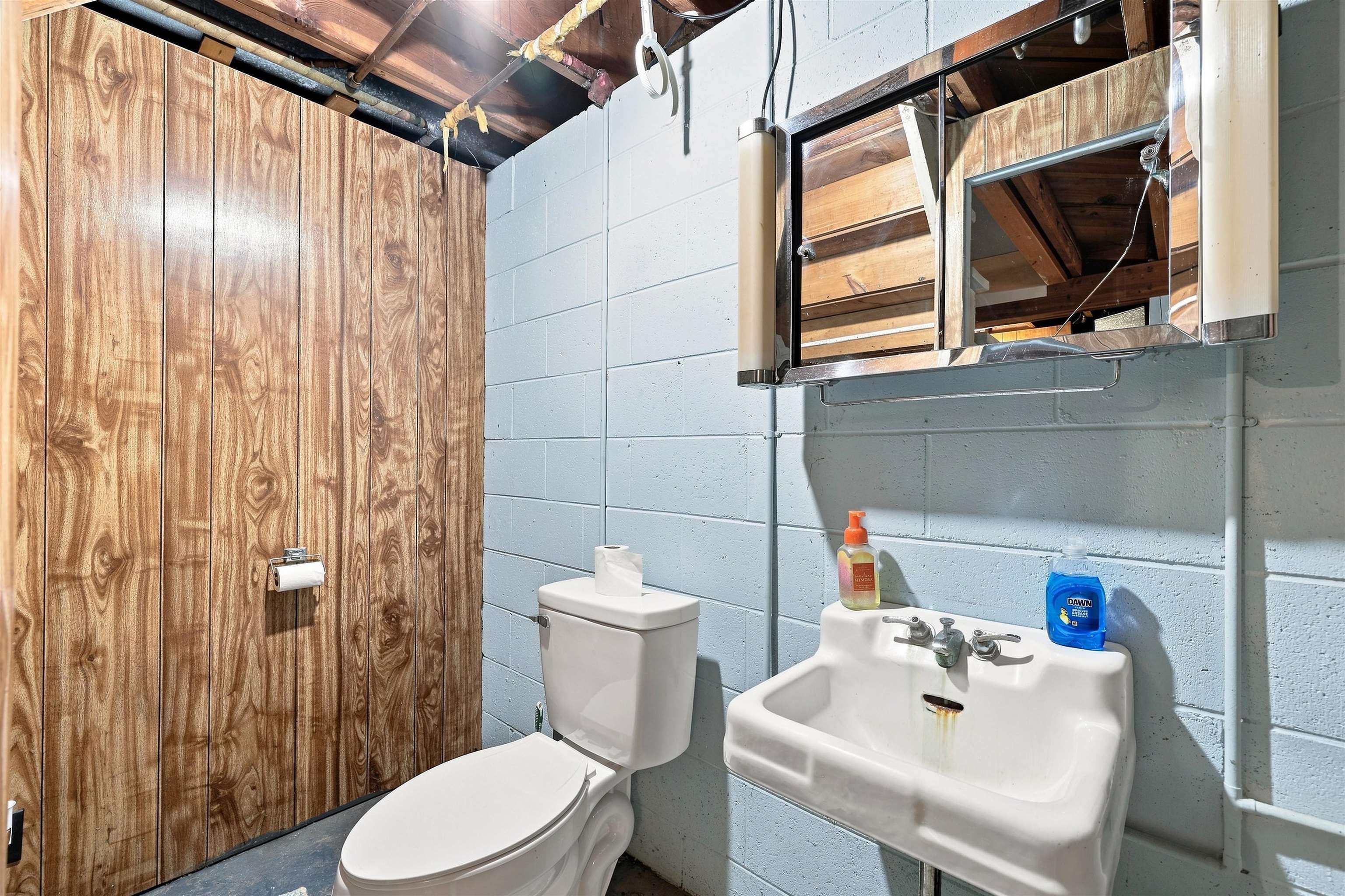 2840 Water Street Property Photo 33