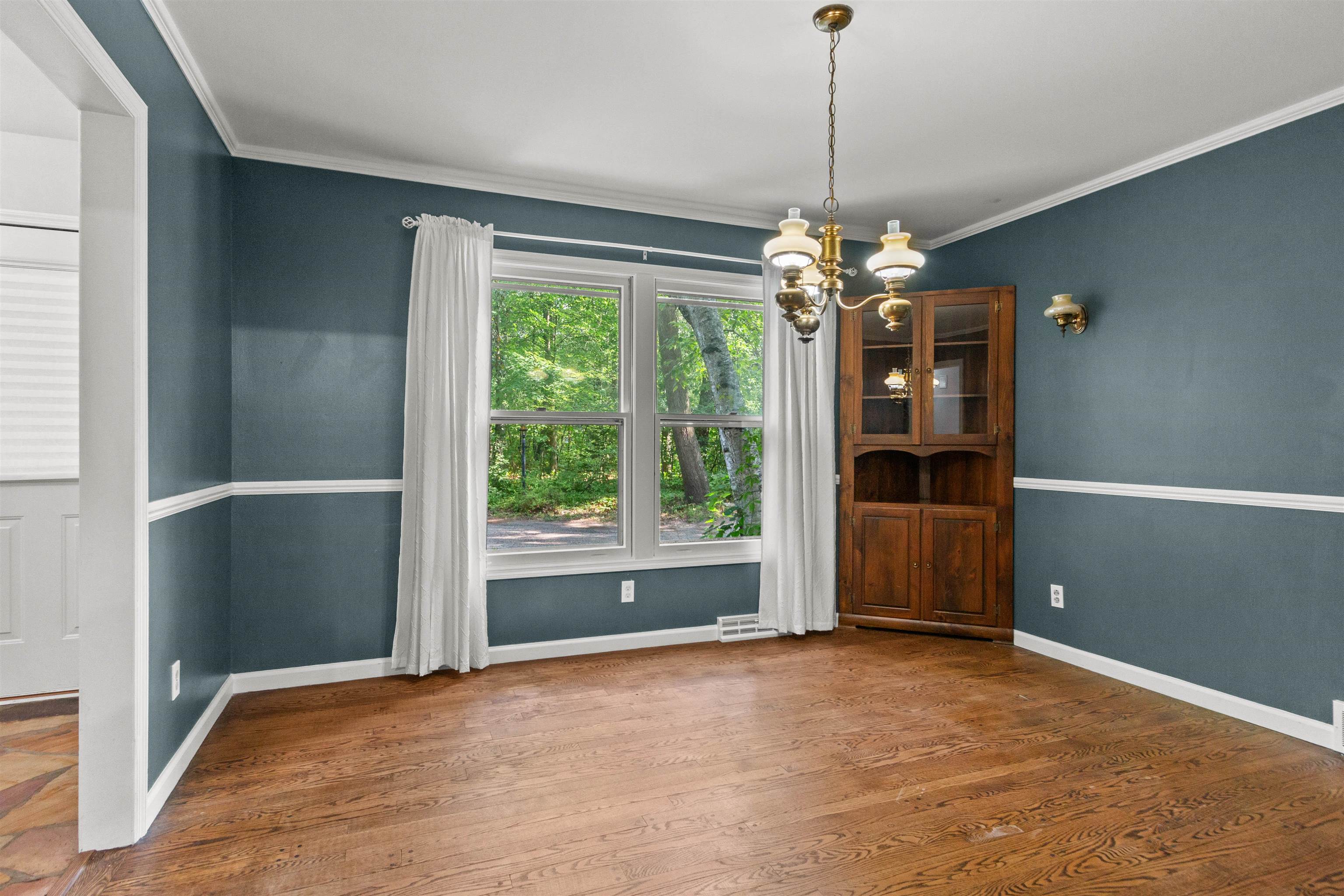 2421 Rainbow Drive Property Photo 18
