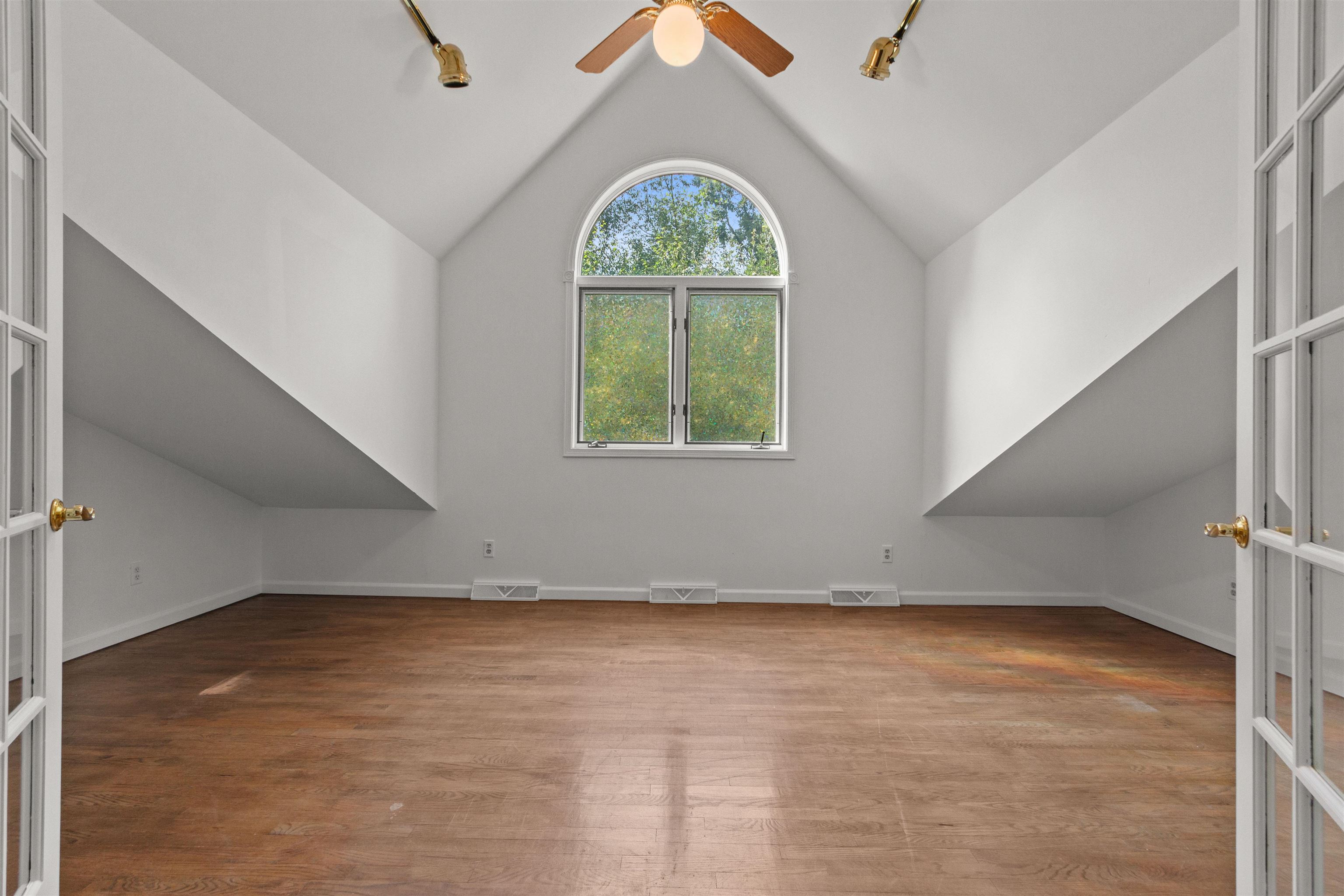 2421 Rainbow Drive Property Photo 36