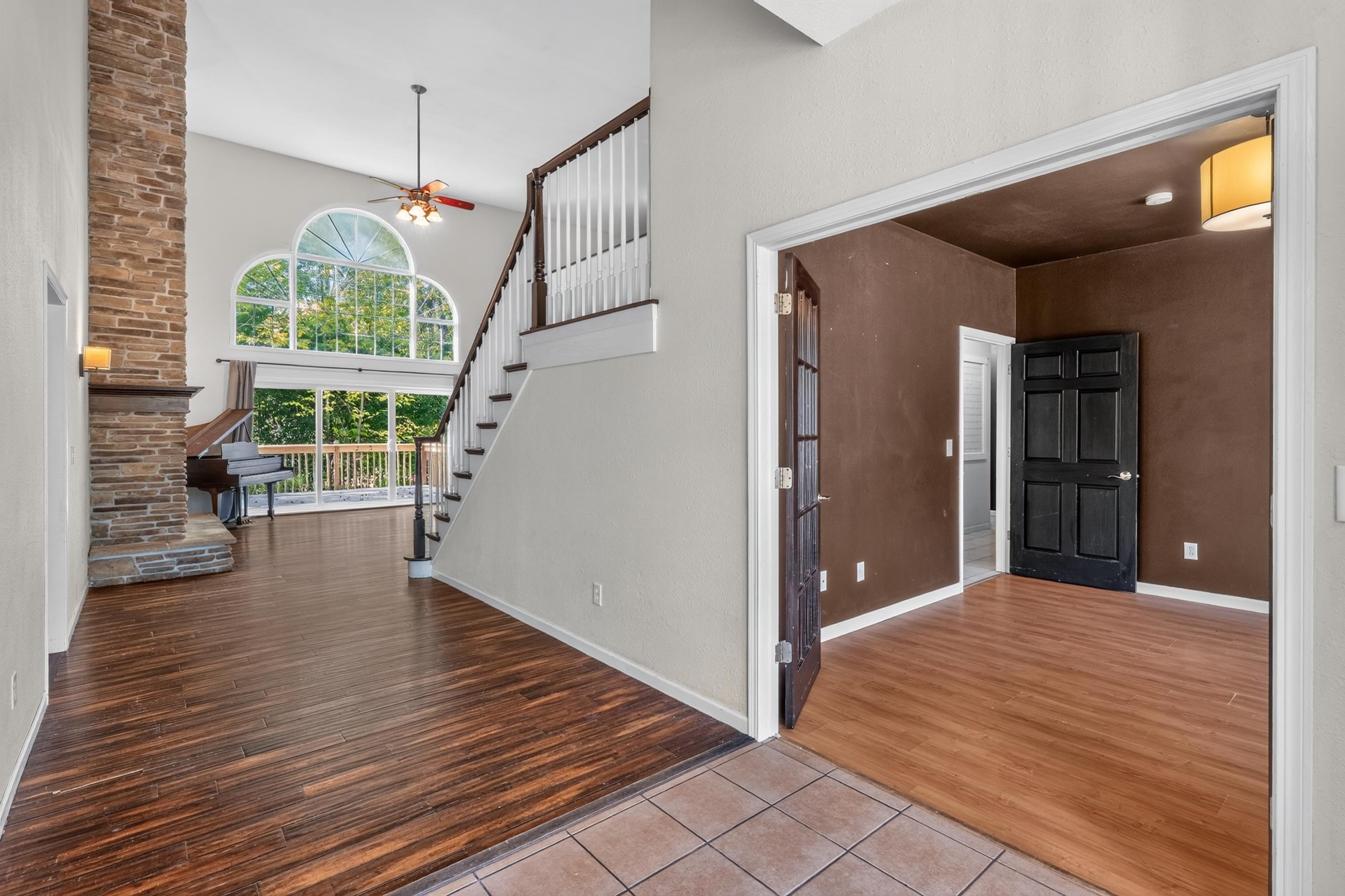223820 Trail Road Property Photo 6
