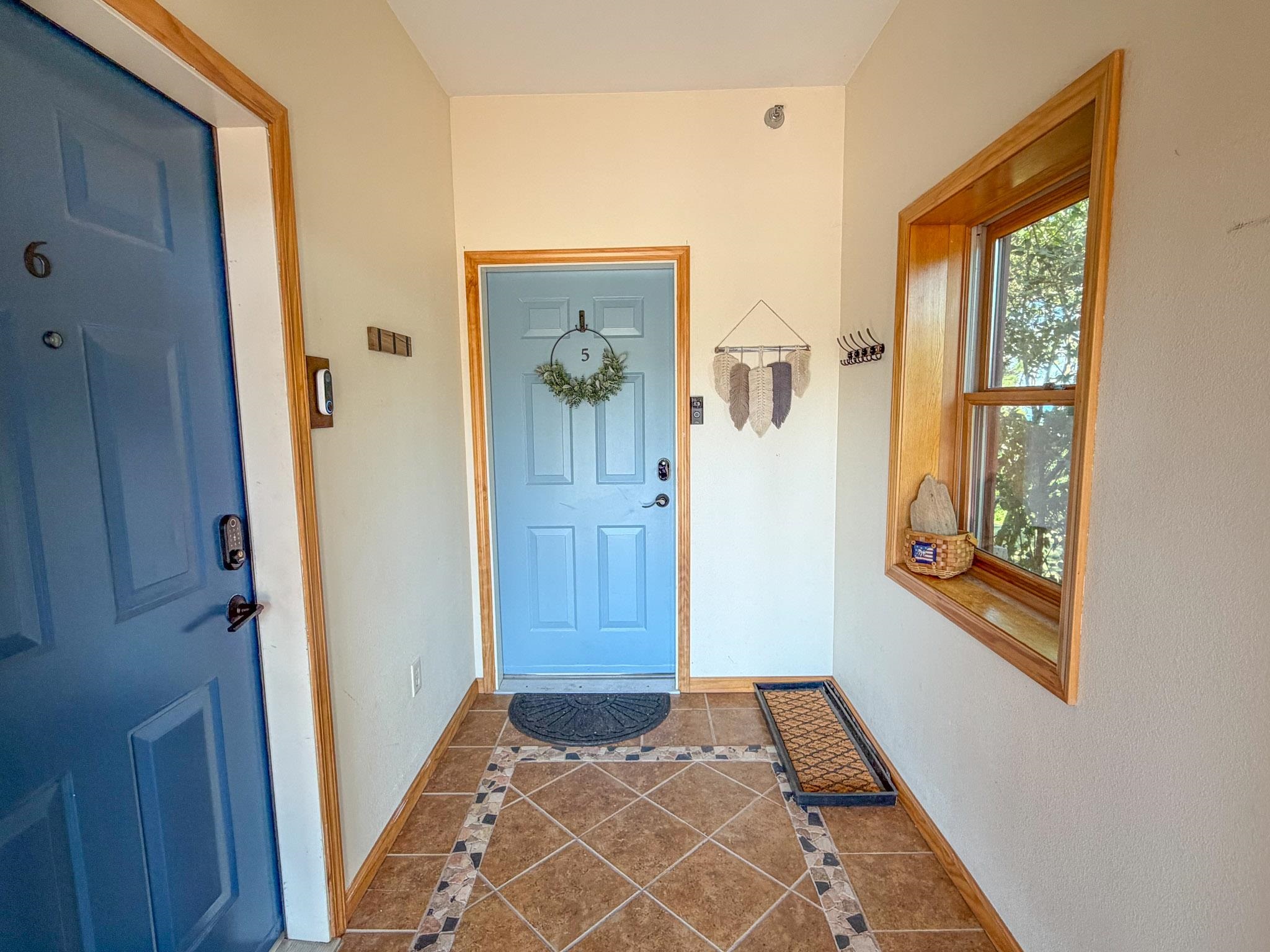 2729 Lake Shore Drive Property Photo 4