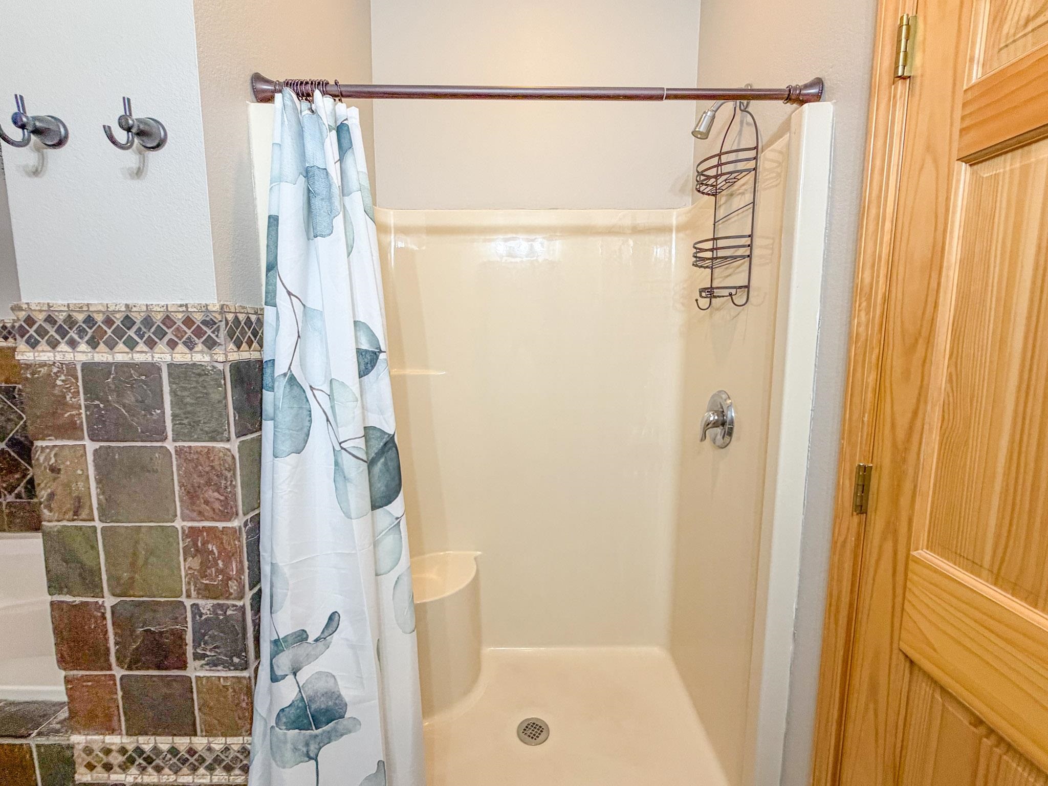 2729 Lake Shore Drive Property Photo 32