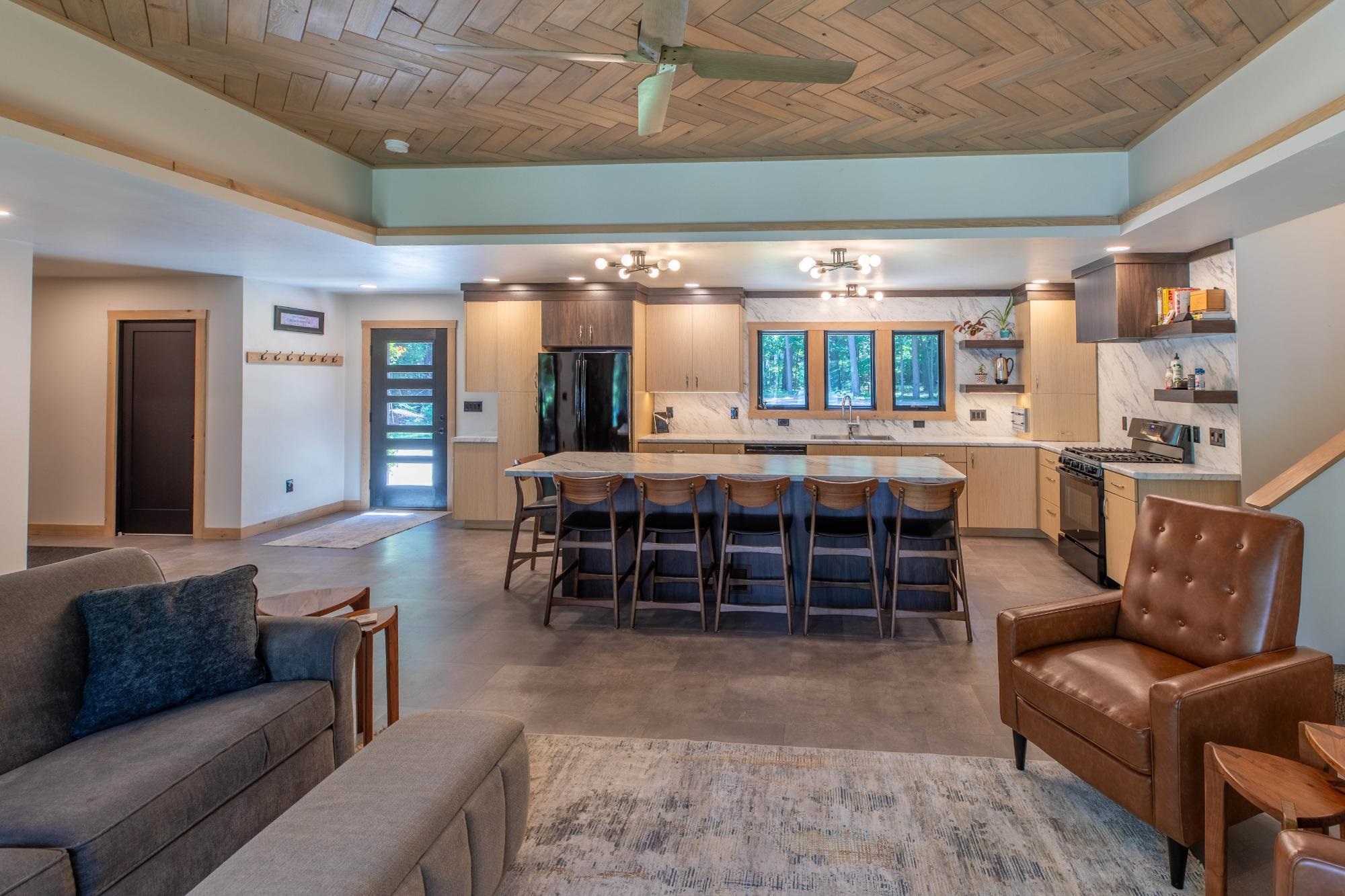 4253 Circle Drive Property Photo 8