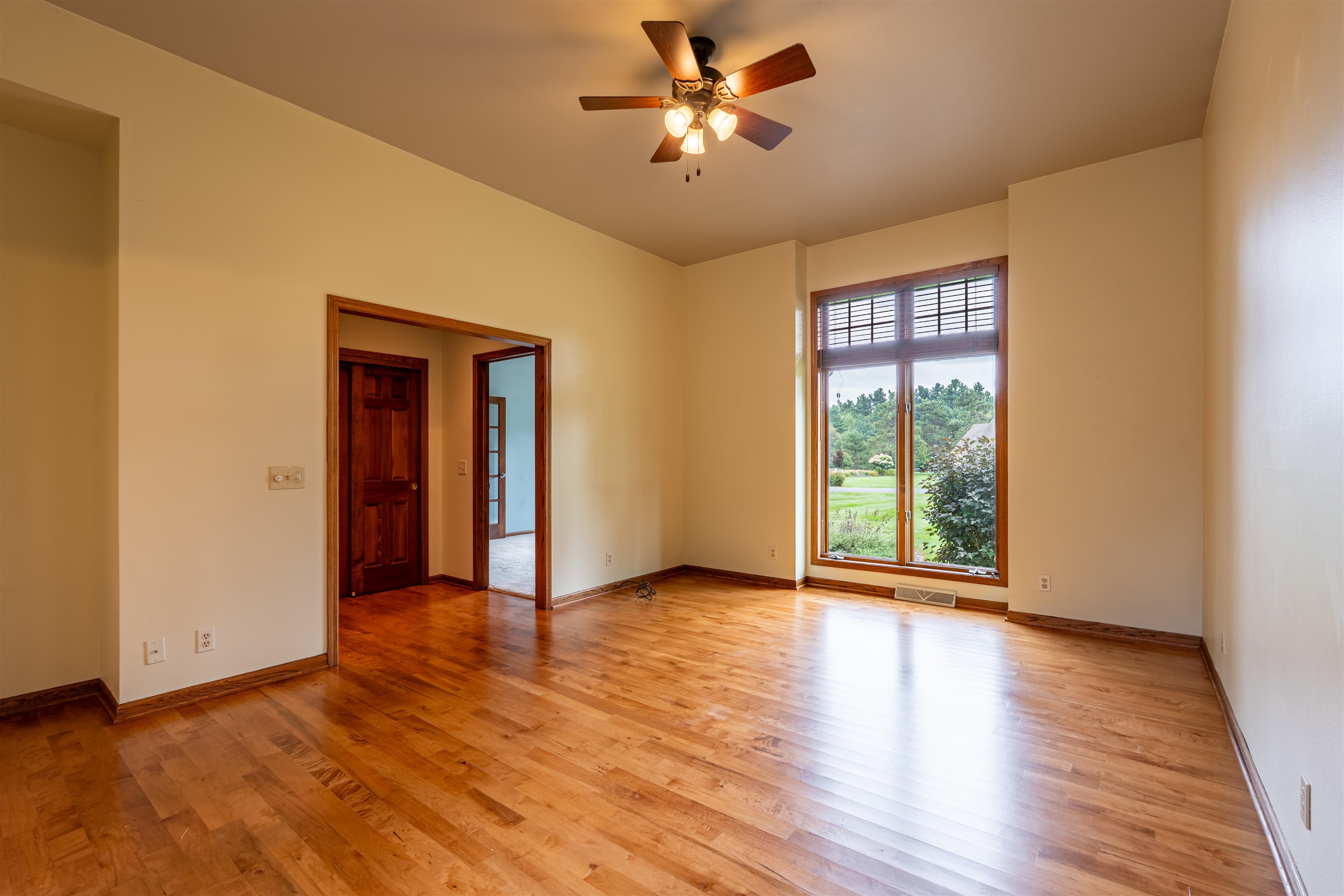 145598 Walden Boulevard Property Photo 22