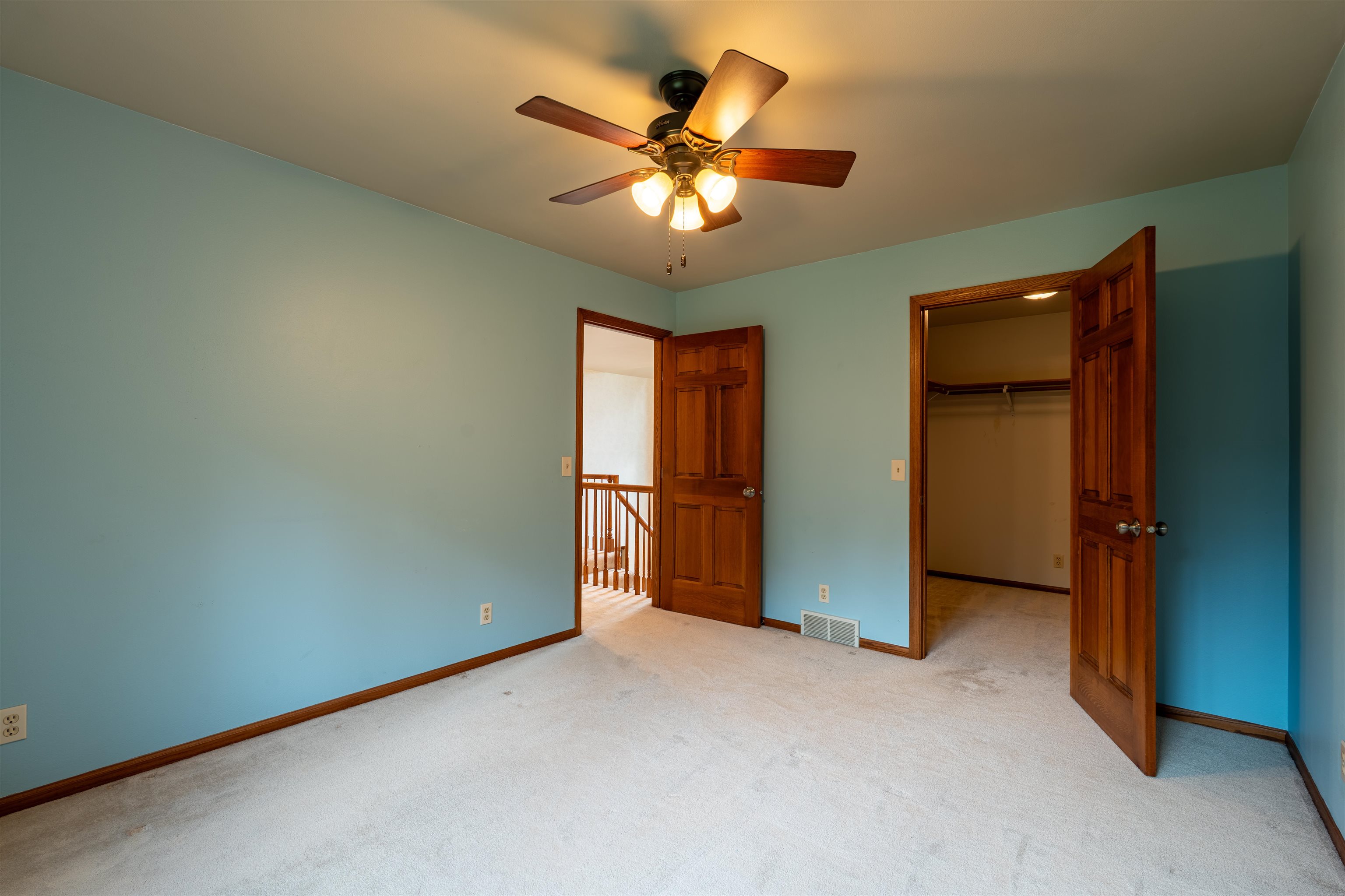 145598 Walden Boulevard Property Photo 37
