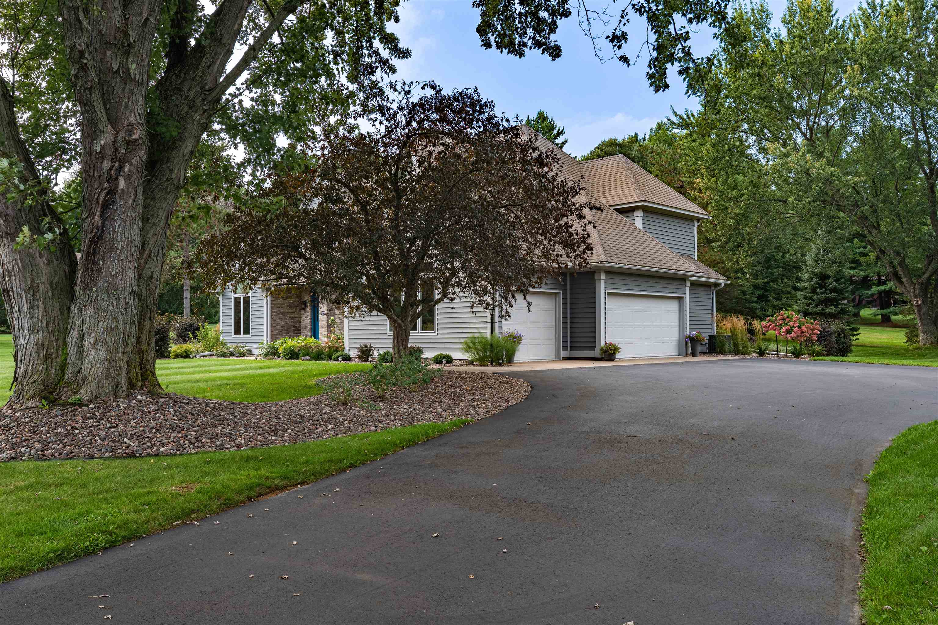 145598 Walden Boulevard Property Photo 50