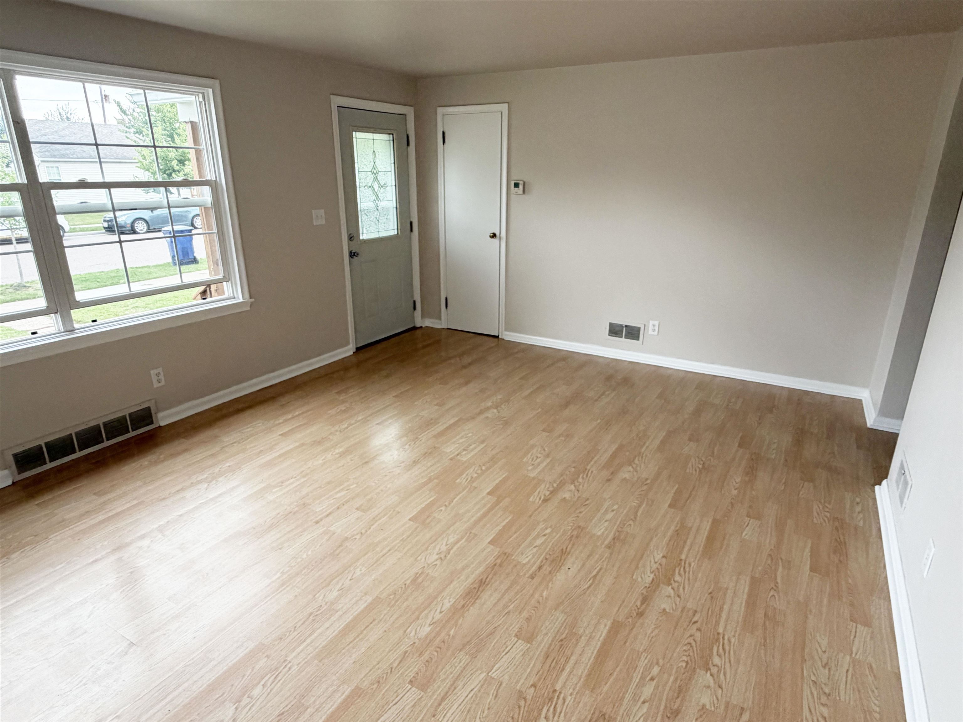 615 N 10th Avenue Property Photo 2