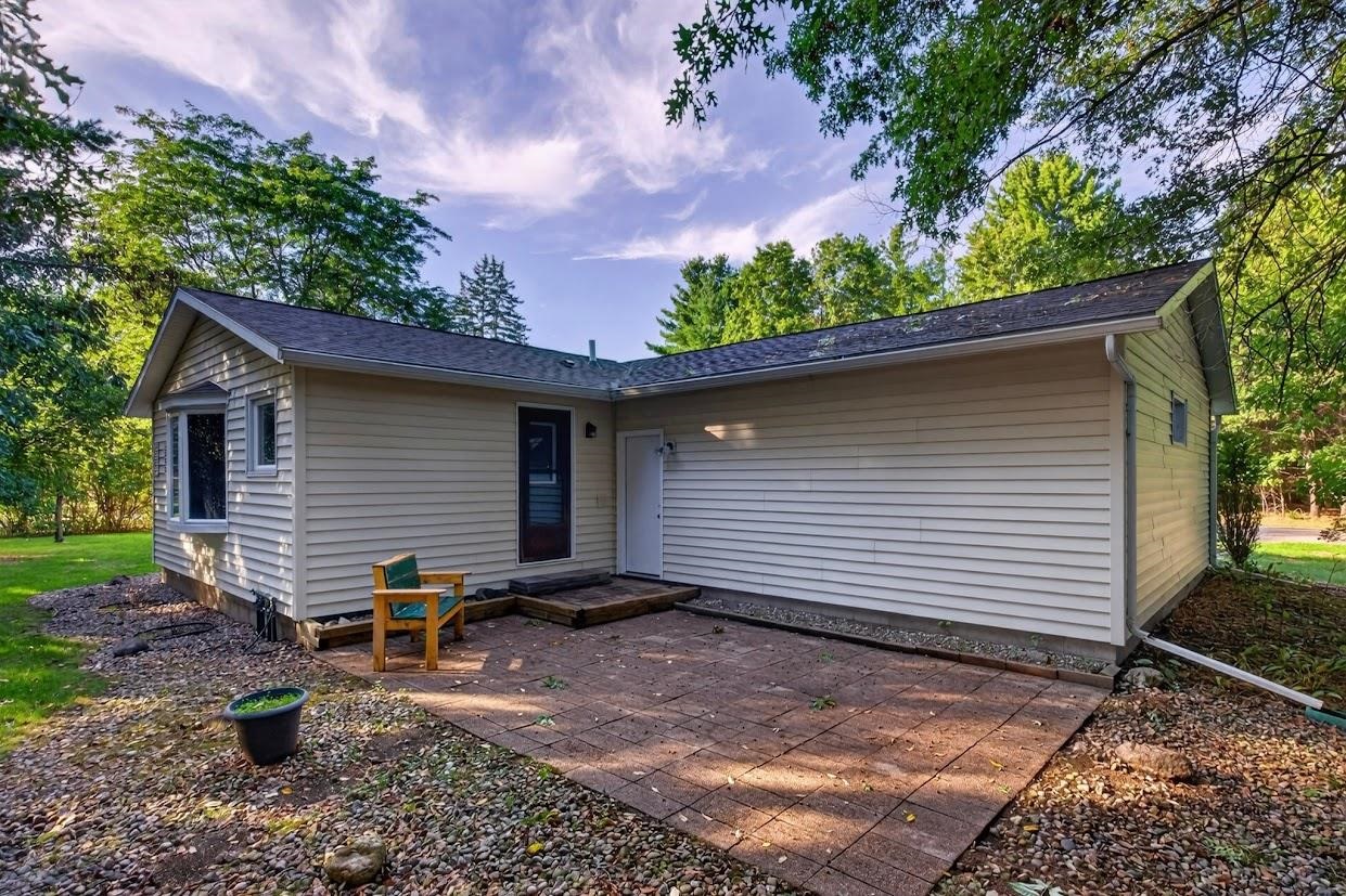 4910 Grove Avenue Property Photo 6
