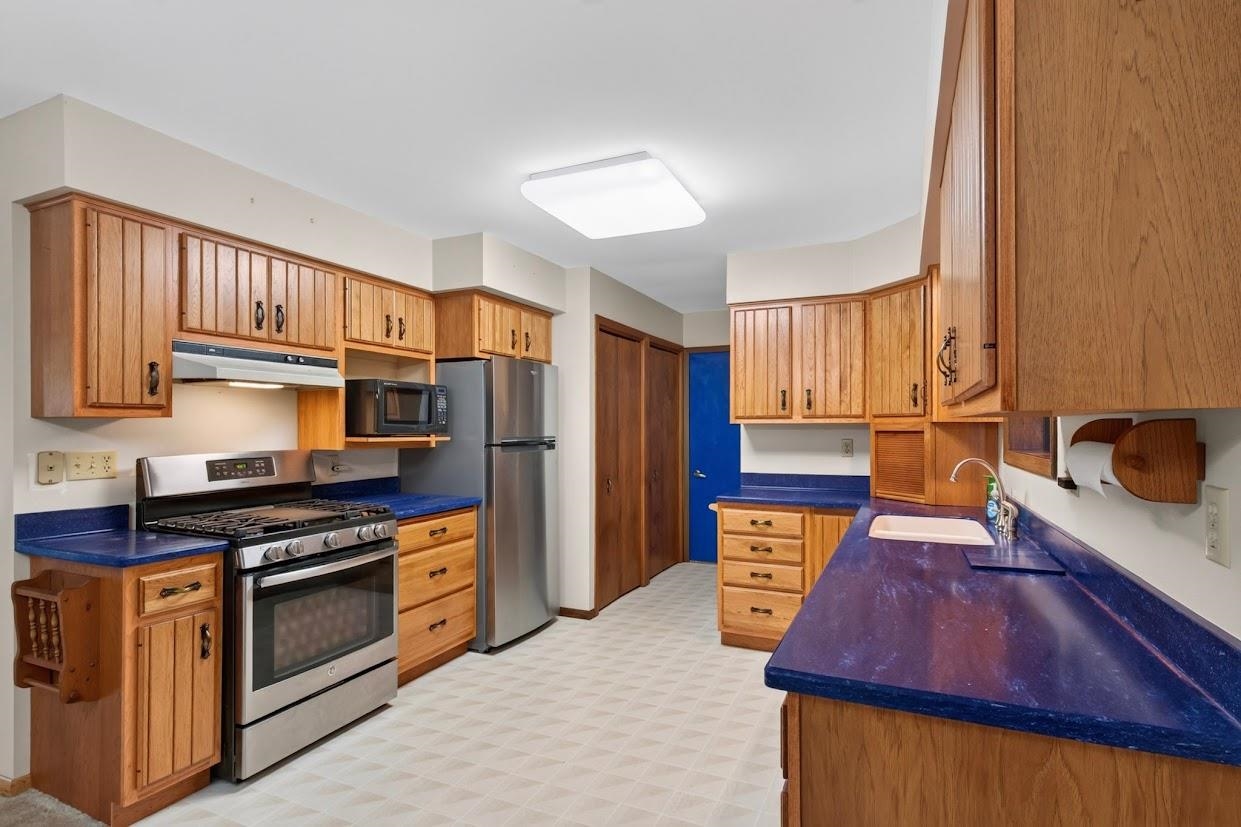 4910 Grove Avenue Property Photo 11