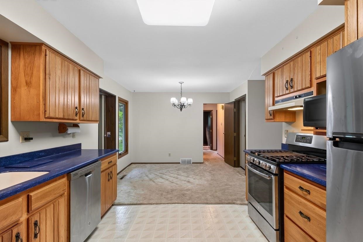 4910 Grove Avenue Property Photo 15