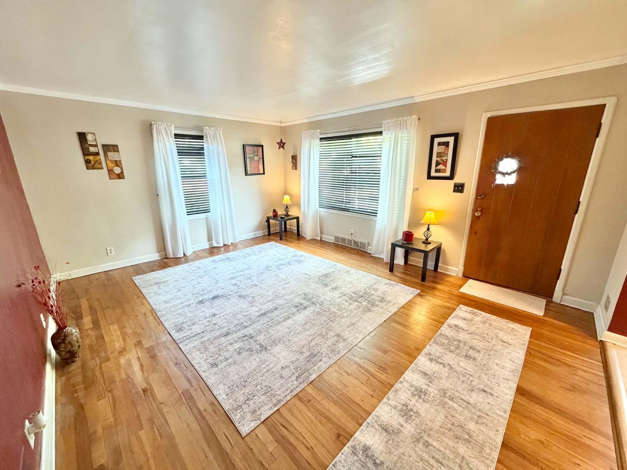 831 Weston Avenue Property Photo 4