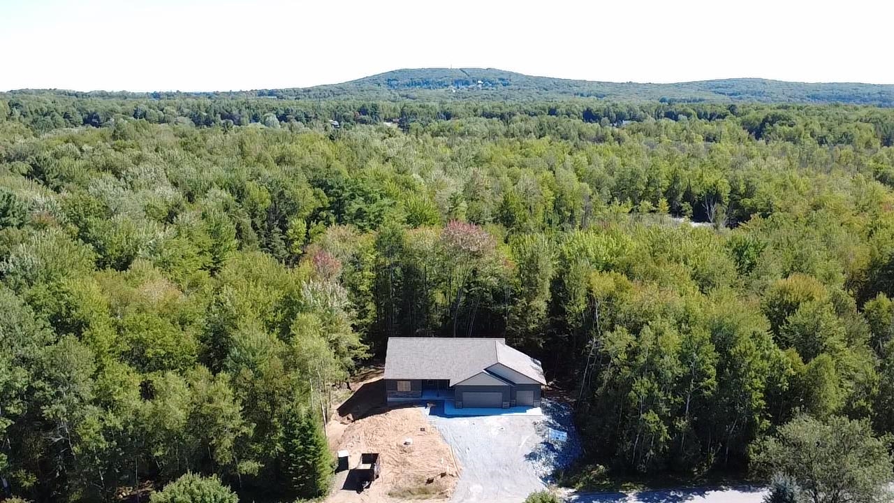223049 Laurel Road Property Photo 2