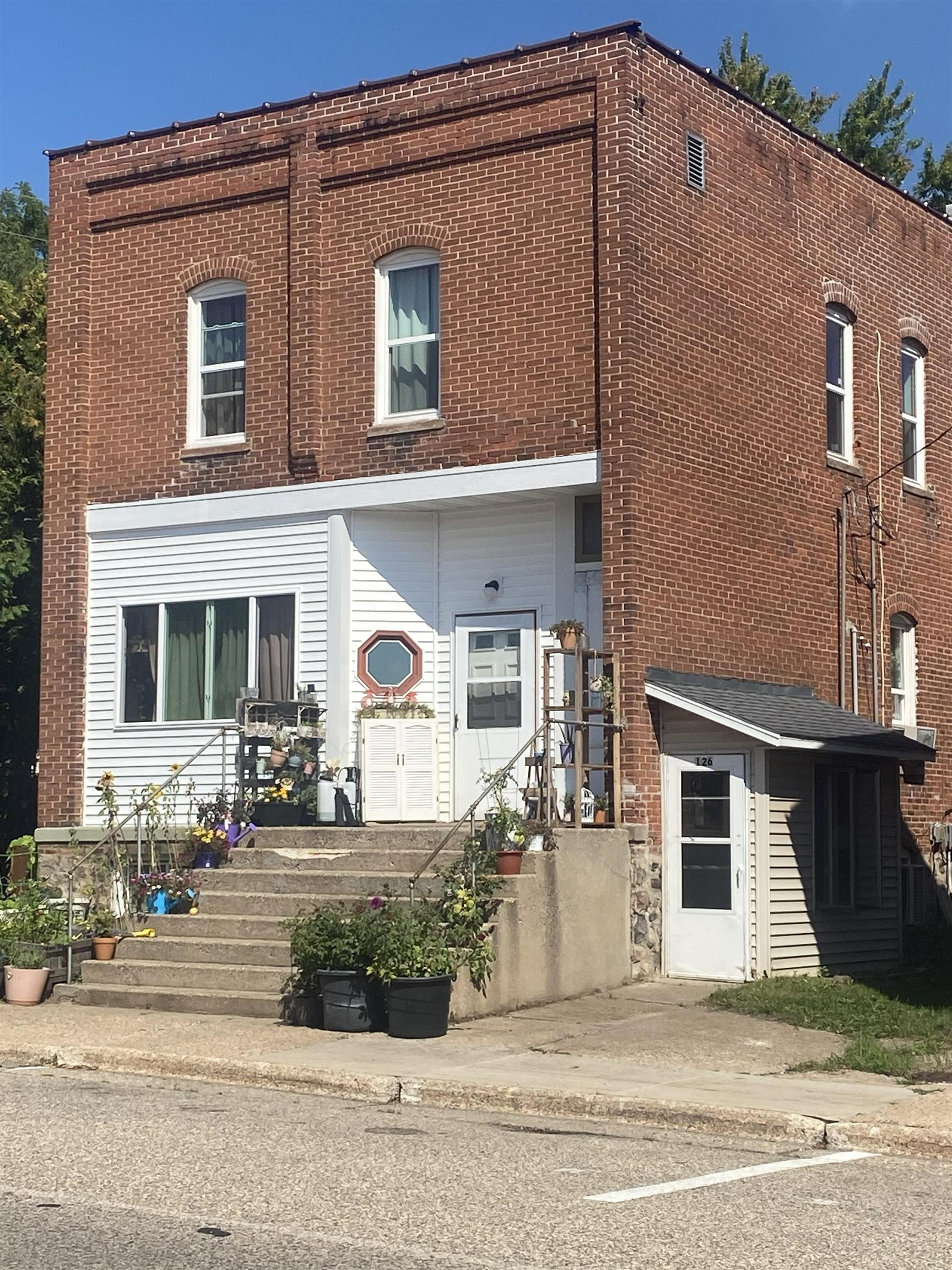 126 Wilson Street Property Photo 1
