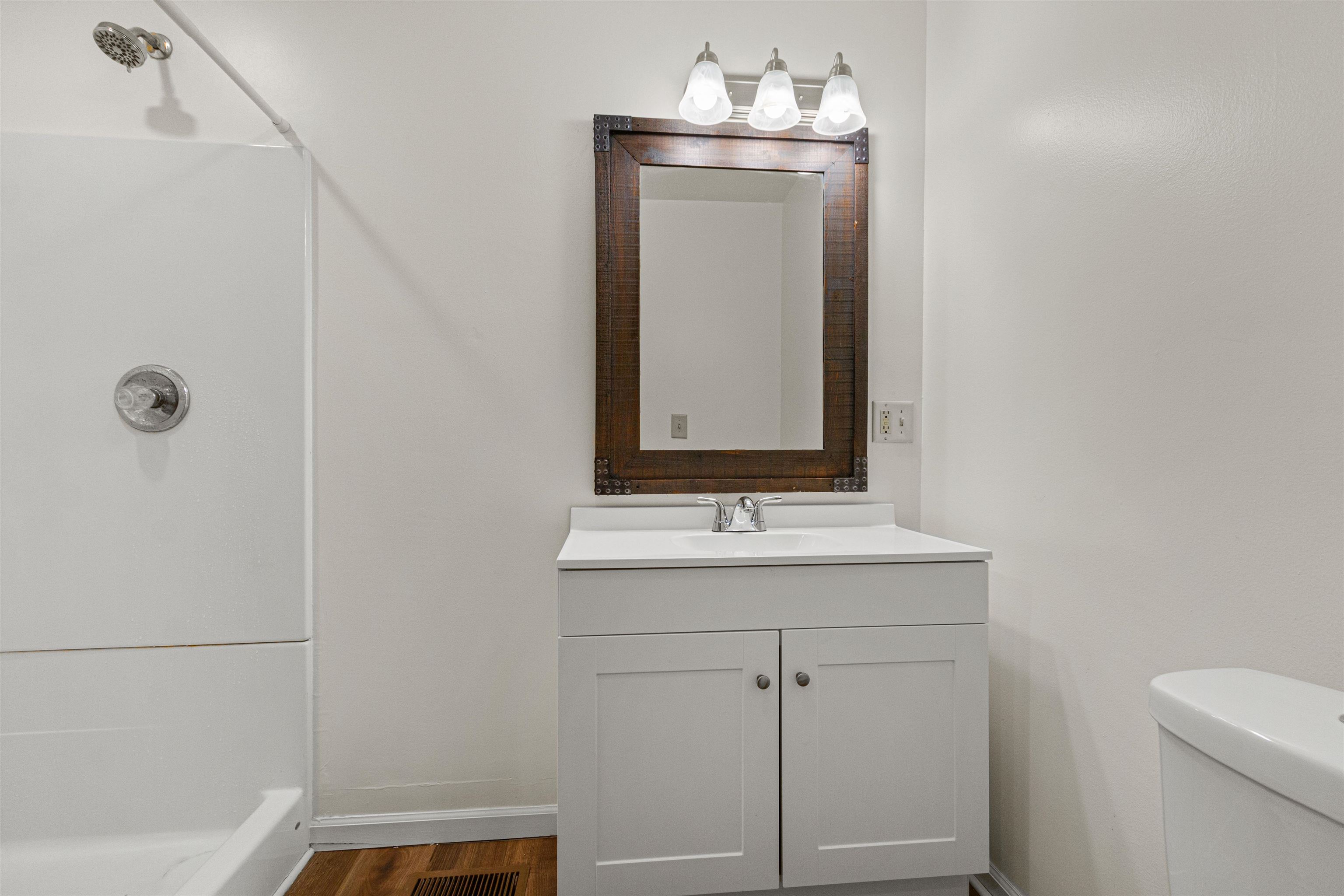 936 S 6th Avenue Property Photo 14