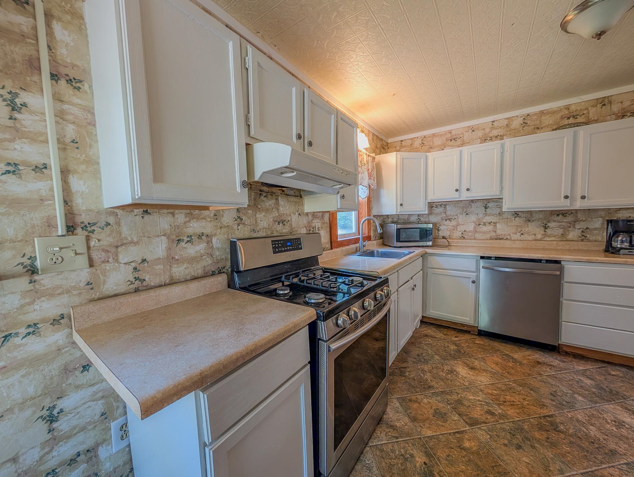 914 West Street Property Photo 16