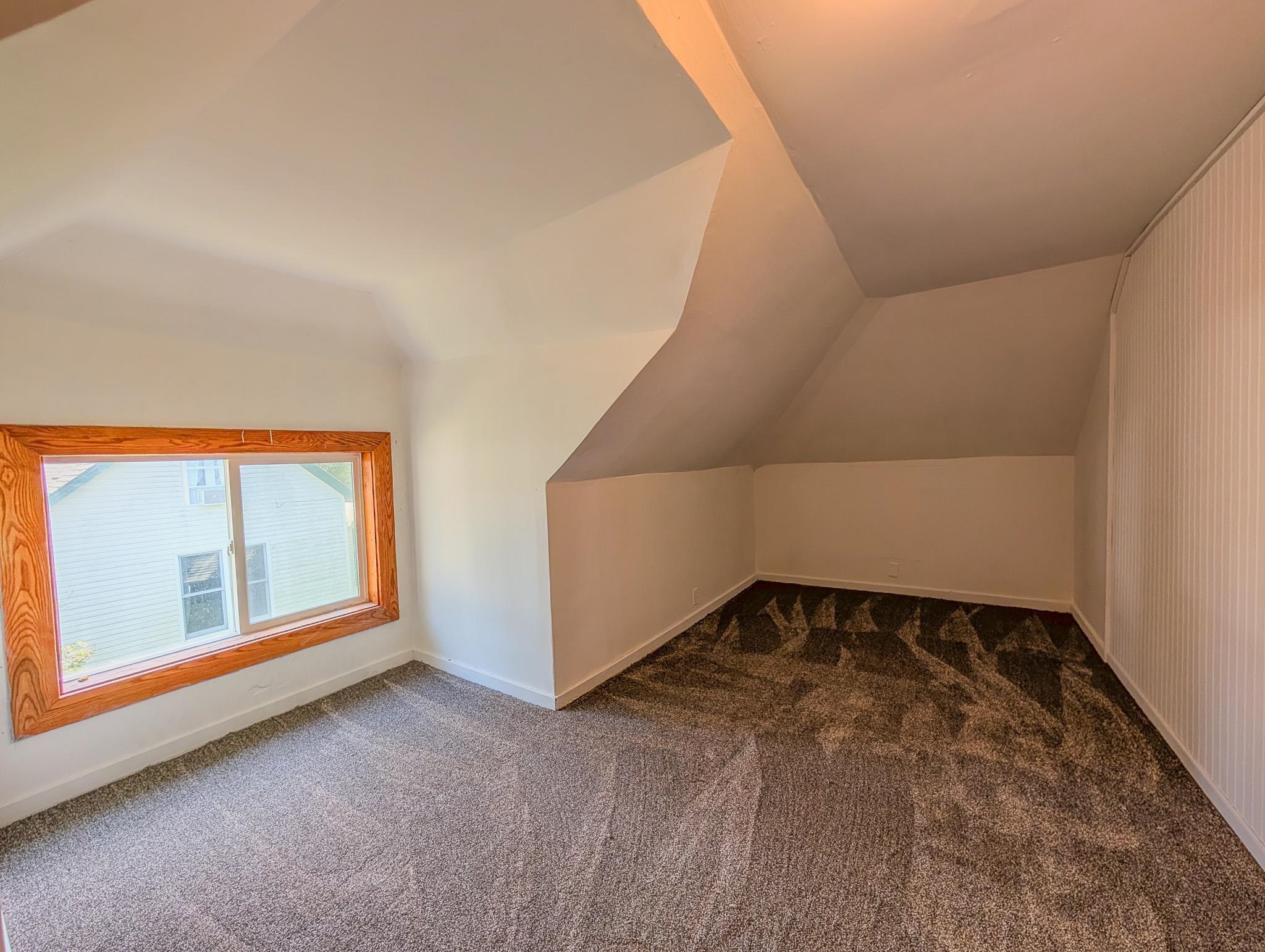 914 West Street Property Photo 17