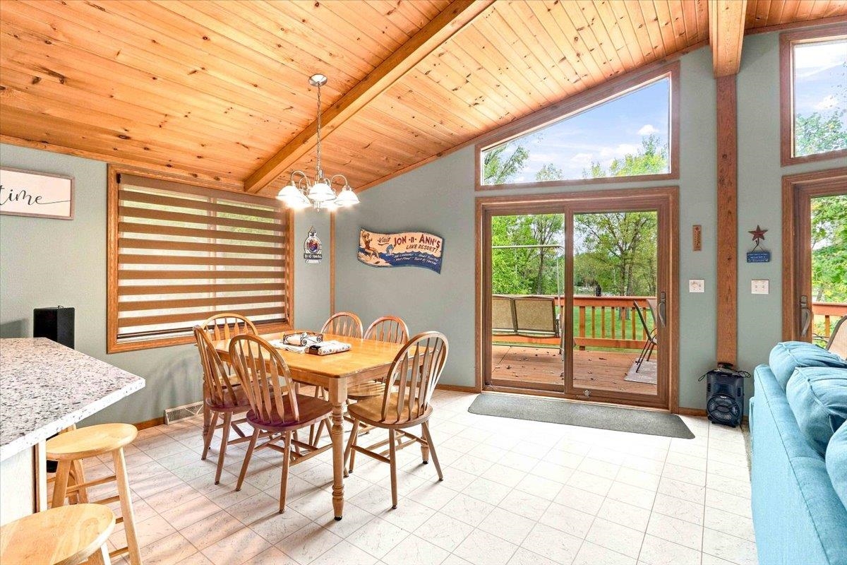 22604458 Property Photo 25
