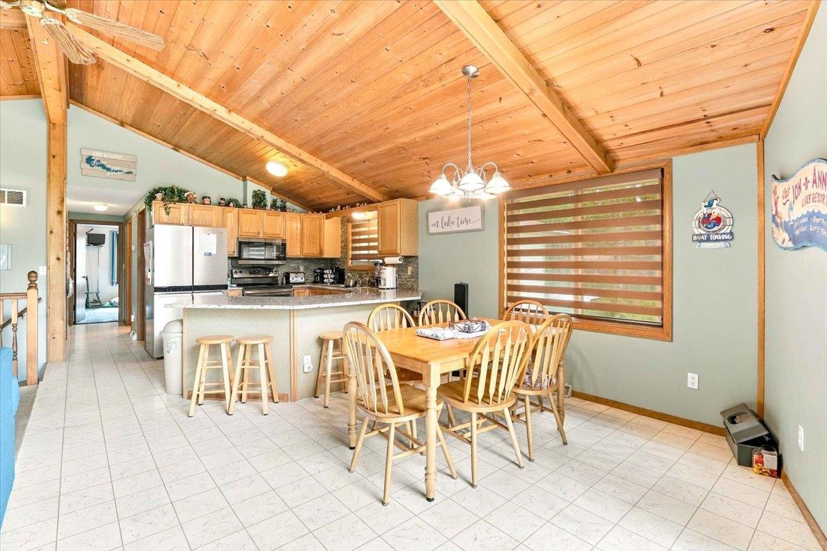22604458 Property Photo 26