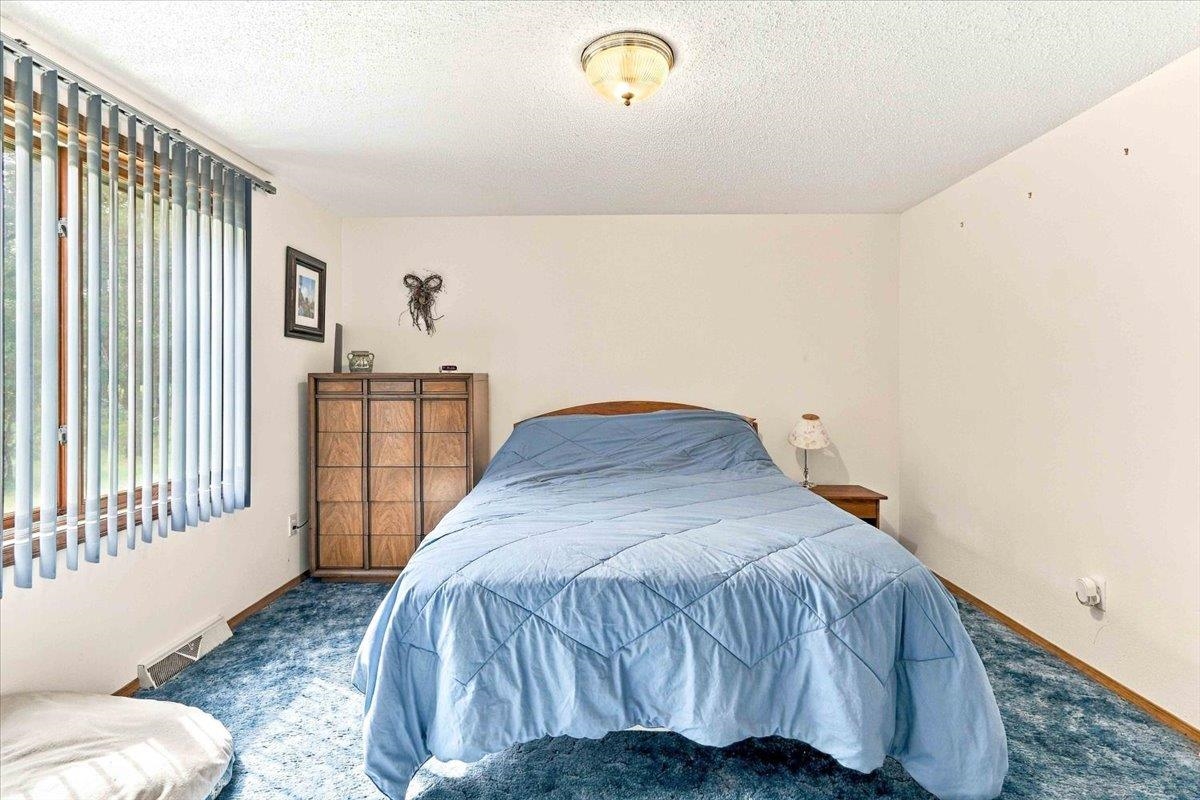22604458 Property Photo 33